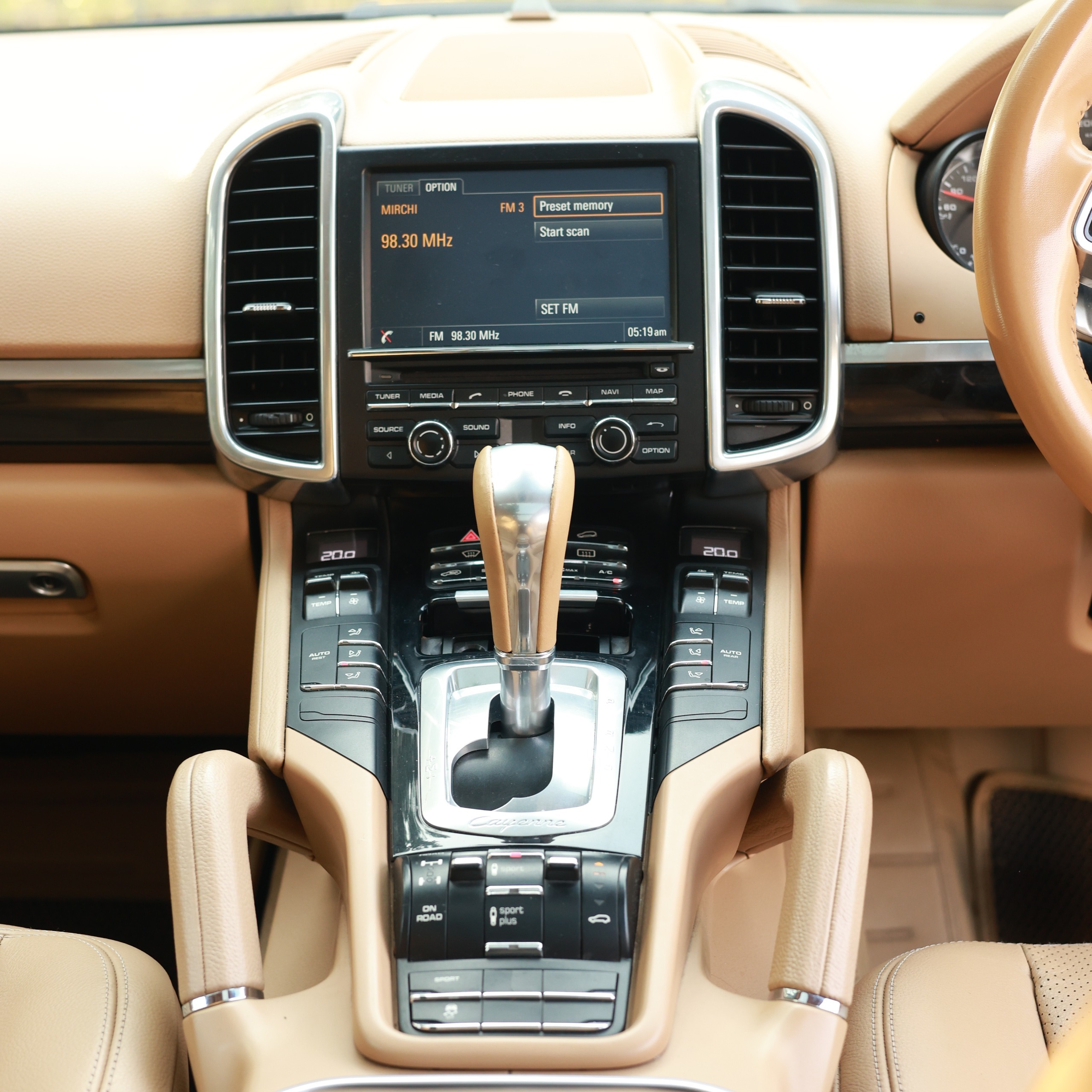 PORSCHE CAYENNE 3.0