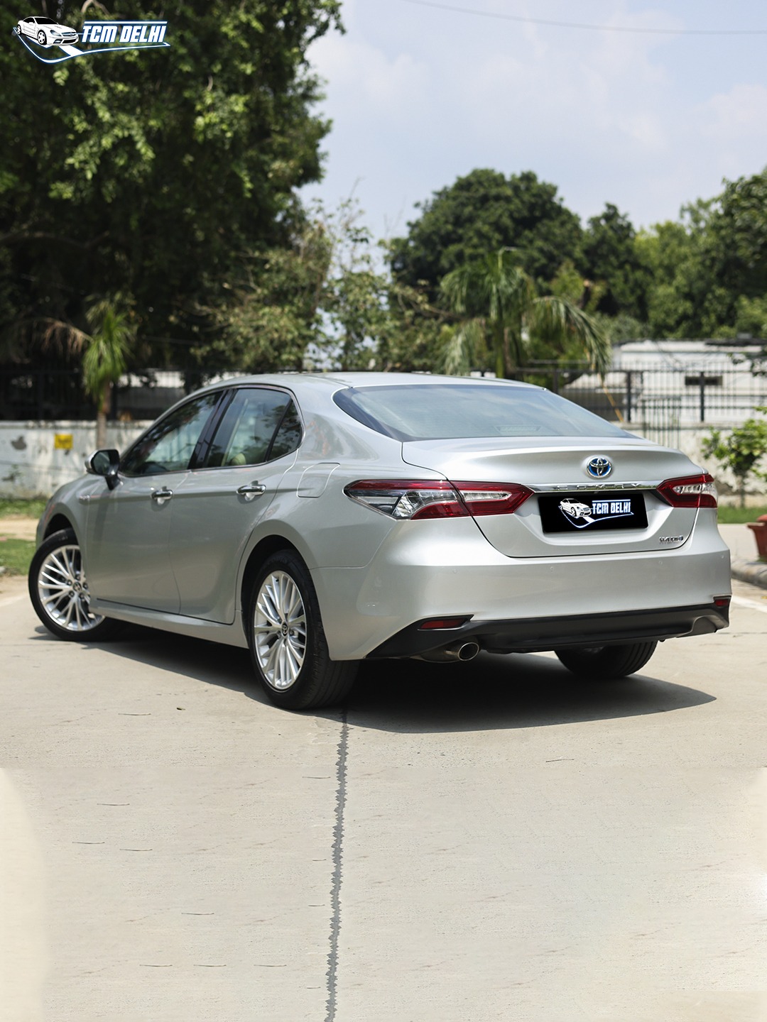 TOYOTA CAMRY HYBRID
