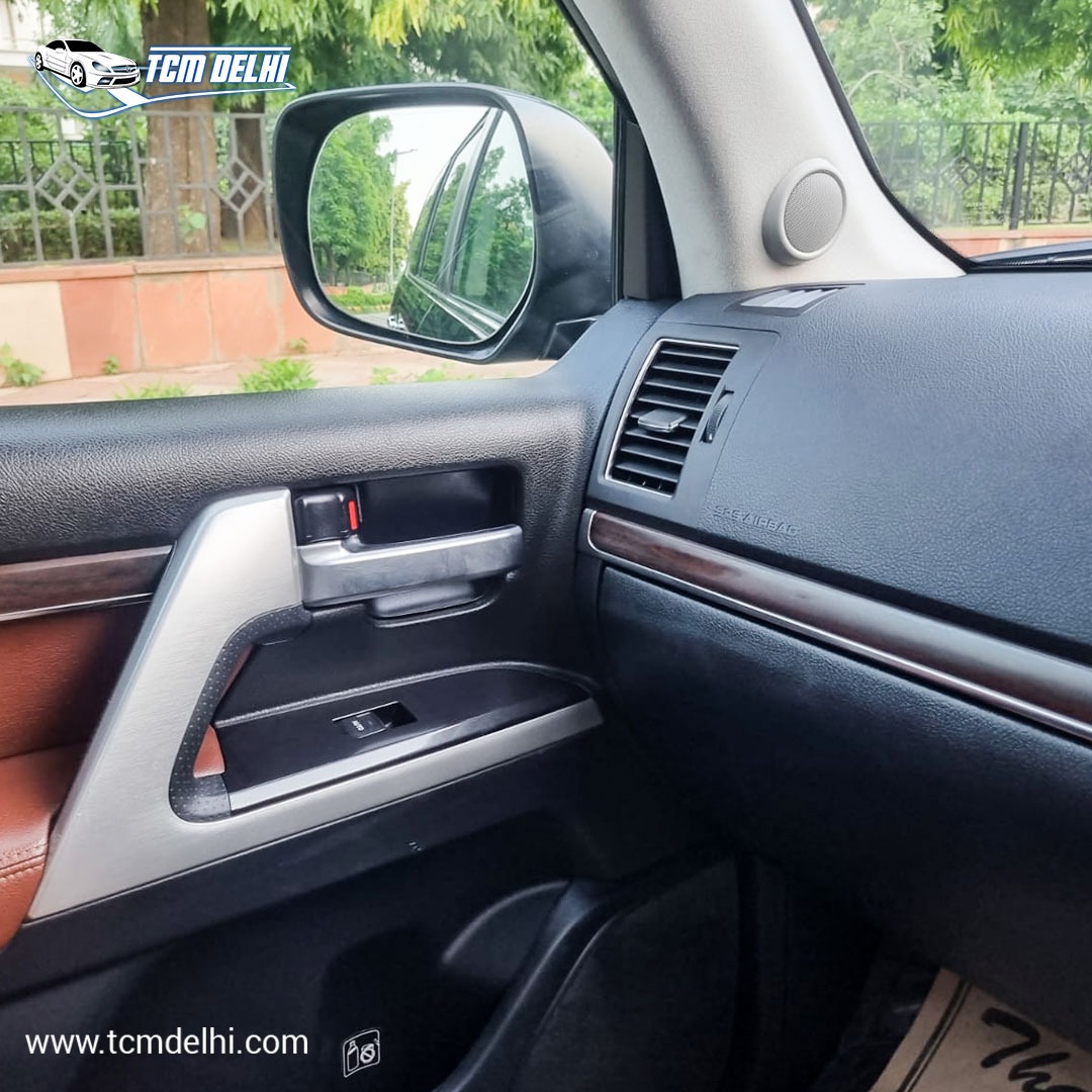 TOYOTA LAND CRUISER VX V8