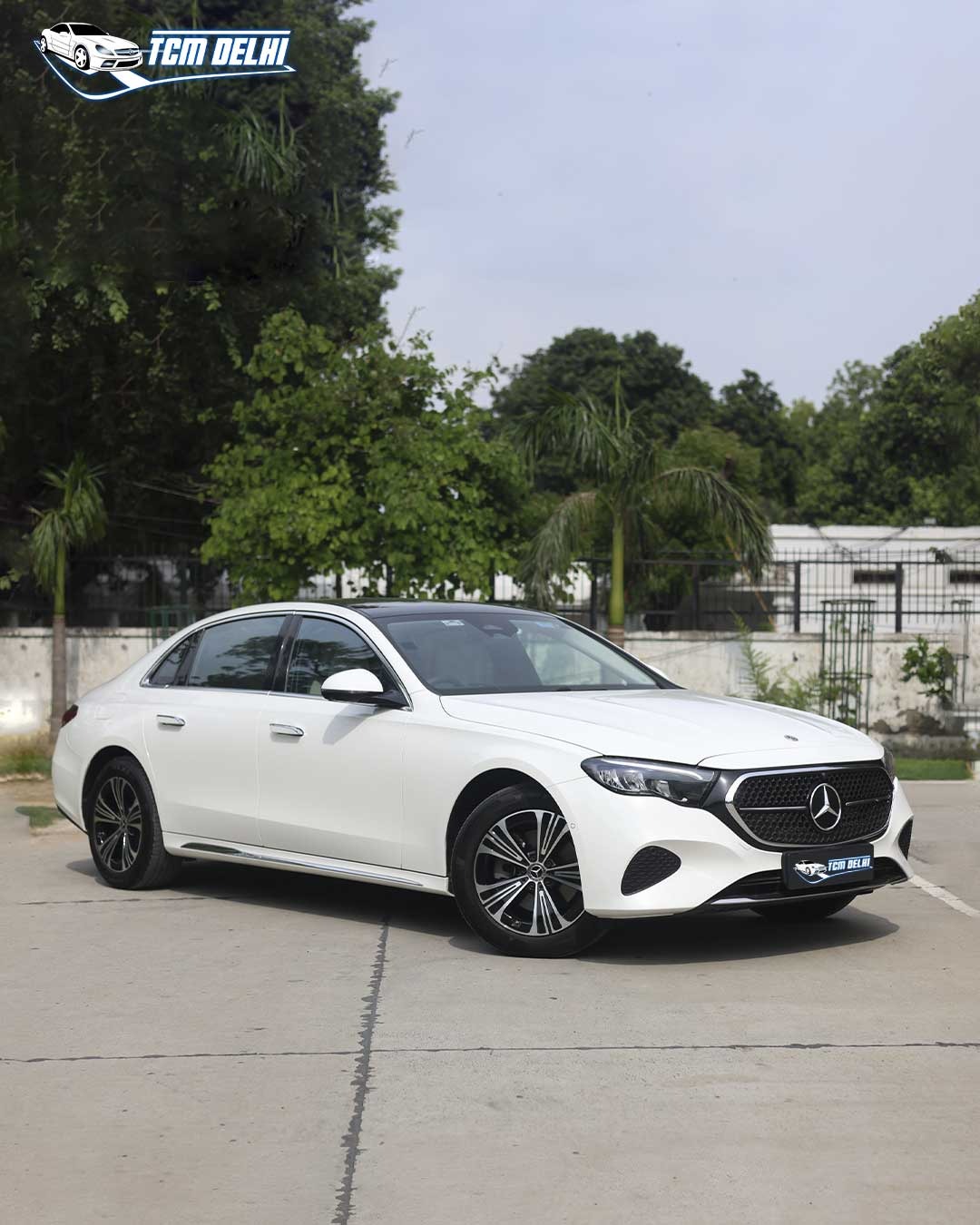 MERCEDES BENZ E200