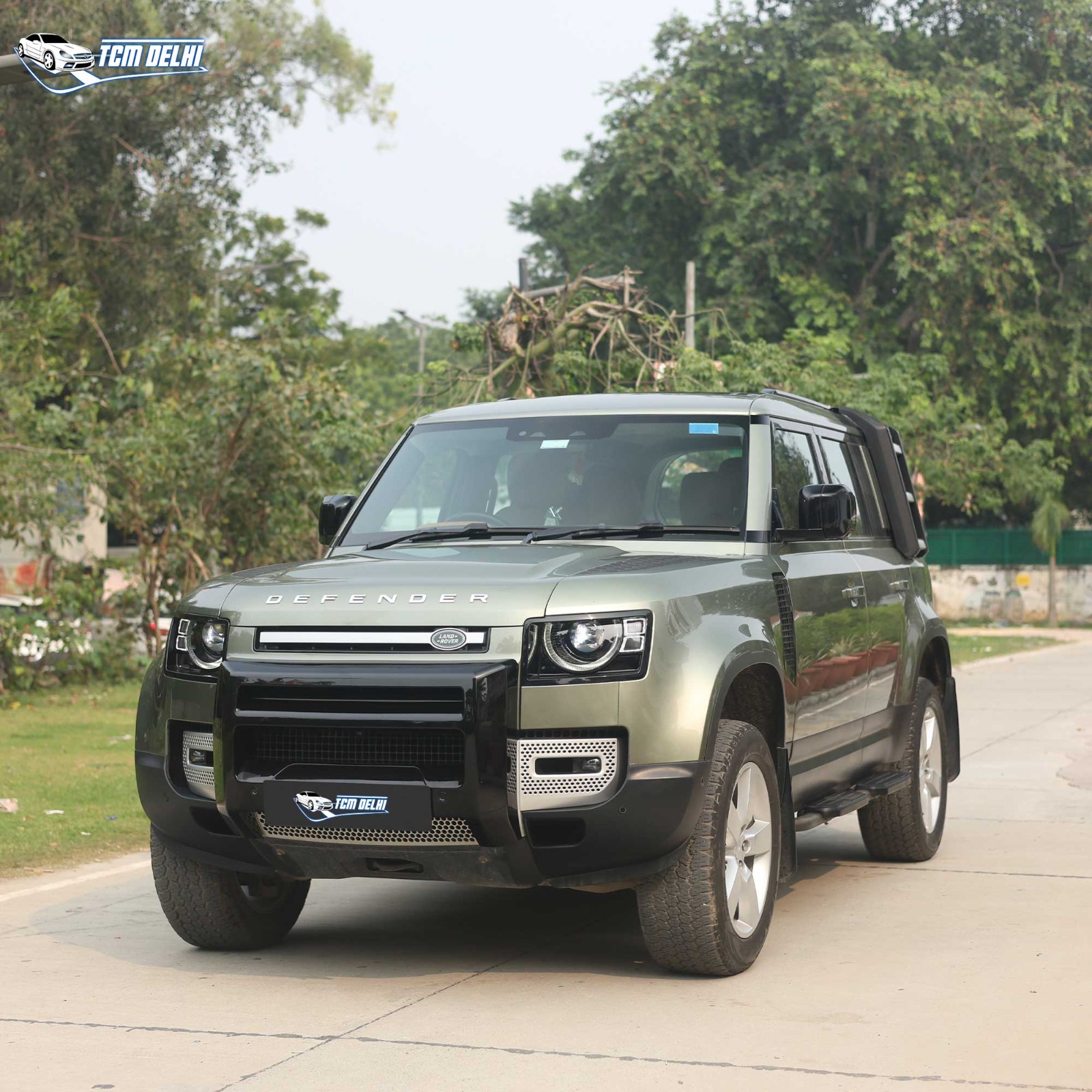 LAND ROVER DEFENDER 2.0 HSE 110PS