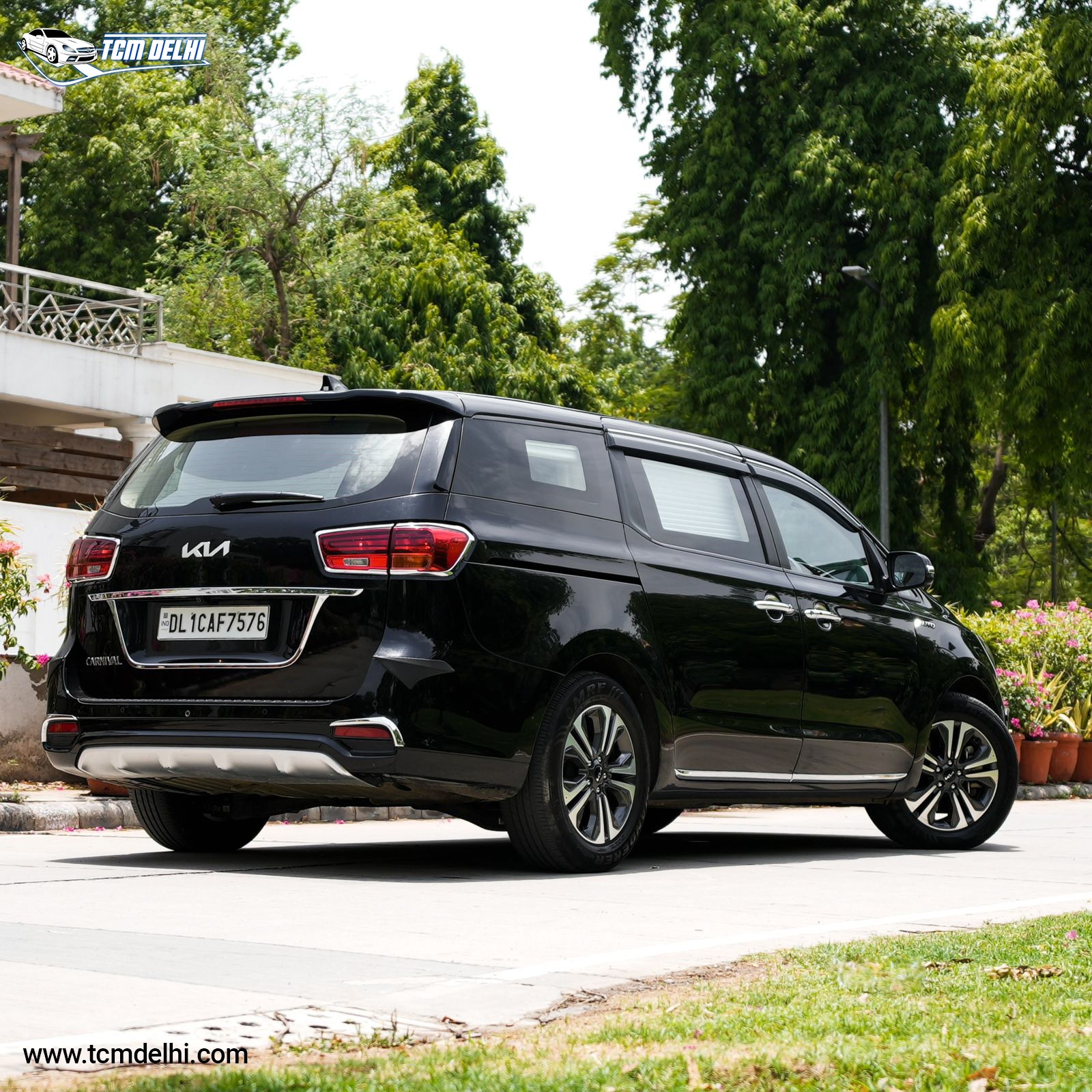 KIA CARNIVAL LIMOSINE+
