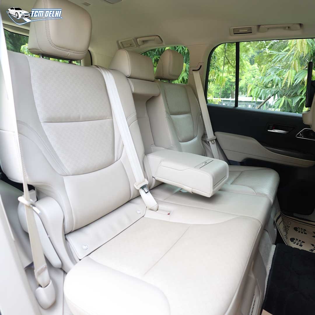 TOYOTA LAND CRUISER ZX300