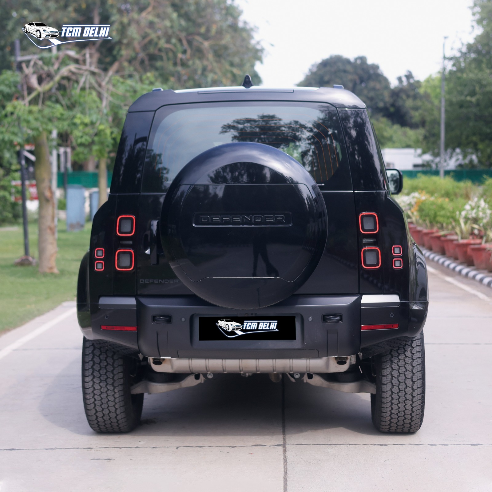 LAND ROVER DEFENDER 2.0 HSE 7 SEATER