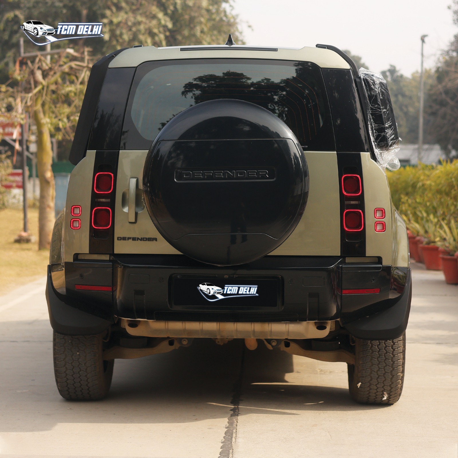 LAND ROVER DEFENDER 2.0 HSE 110PS