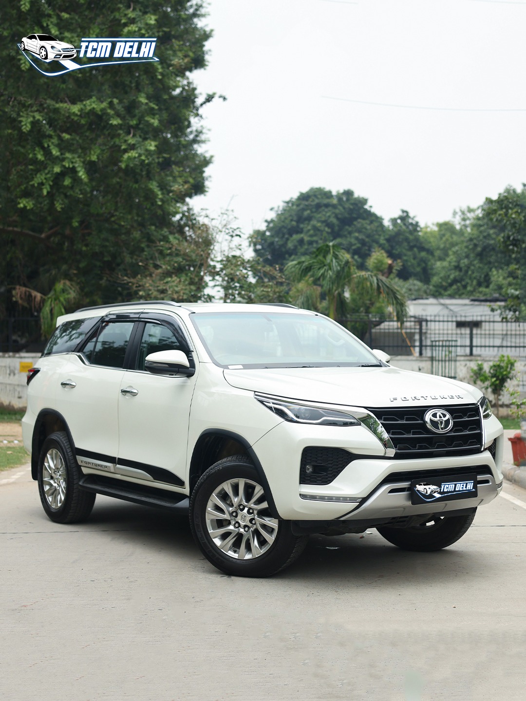 TOYOTA FORTUNER 4X2 AUTOMATIC