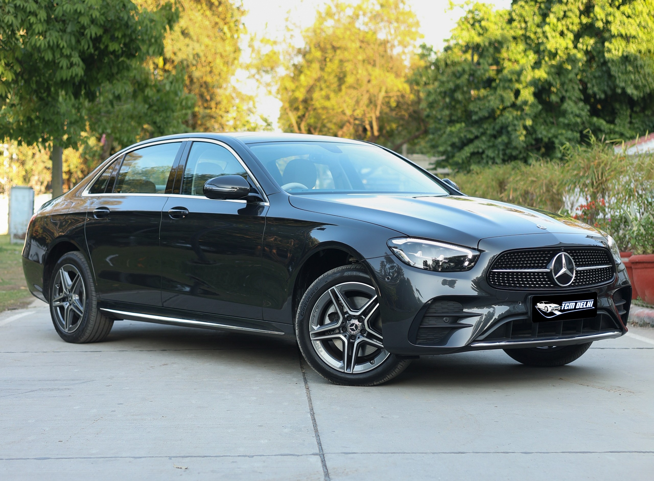 Second Hand Luxury Car in Delhi: Best Deals, Brands & Where to Buy