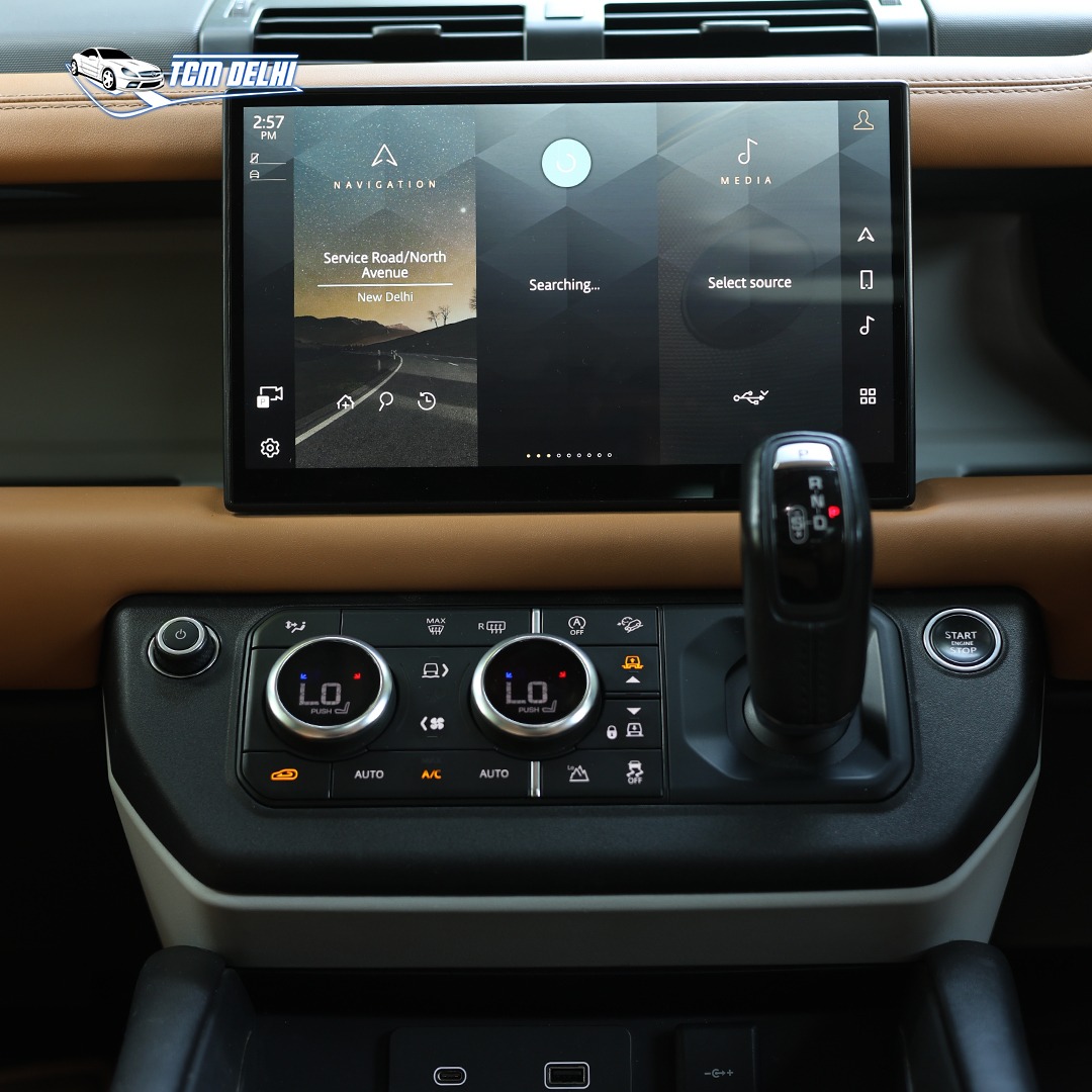 LAND ROVER DEFENDER 2.0 HSE 110PS