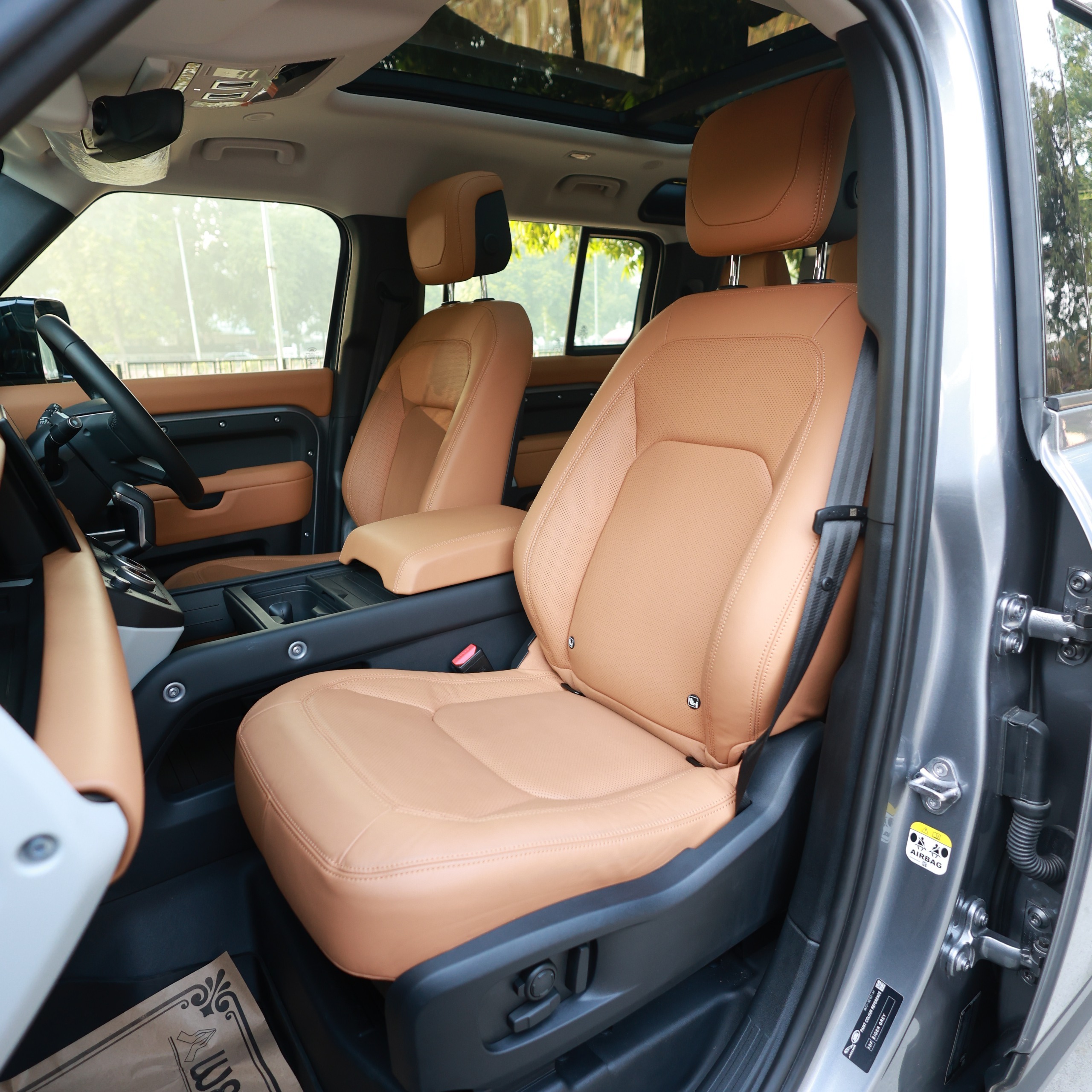 LAND ROVER DEFENDER 2.0 110PS HSE