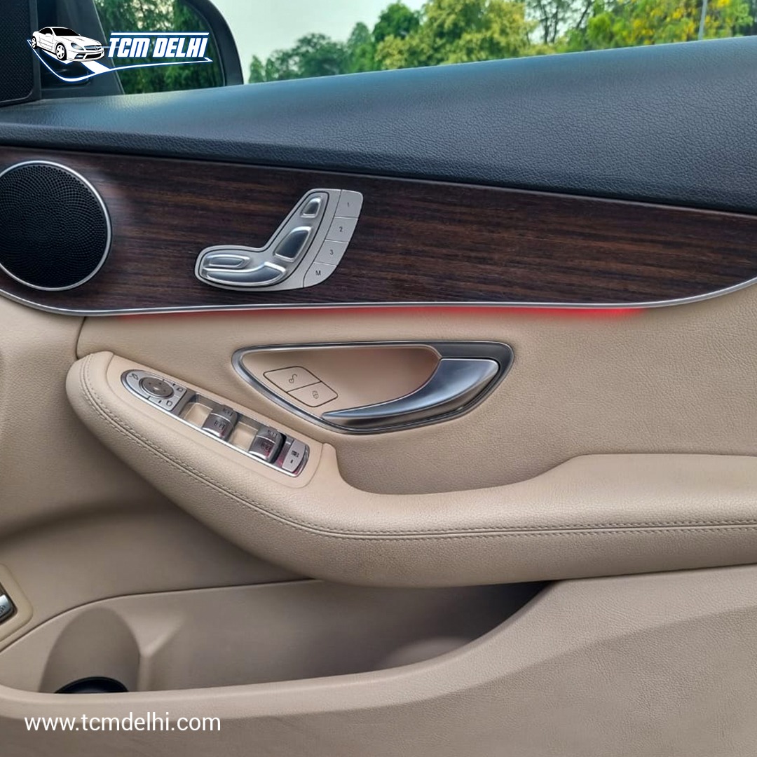 MERCEDES BENZ C200 PROGRASSIVE