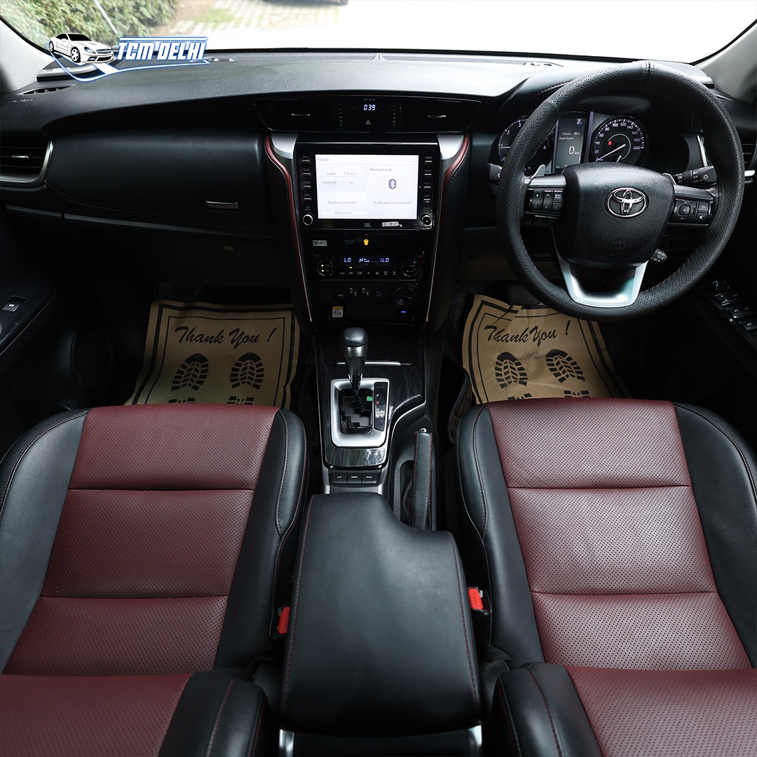 TOYOTA FORTUNER LEGENDER 4X4 AT