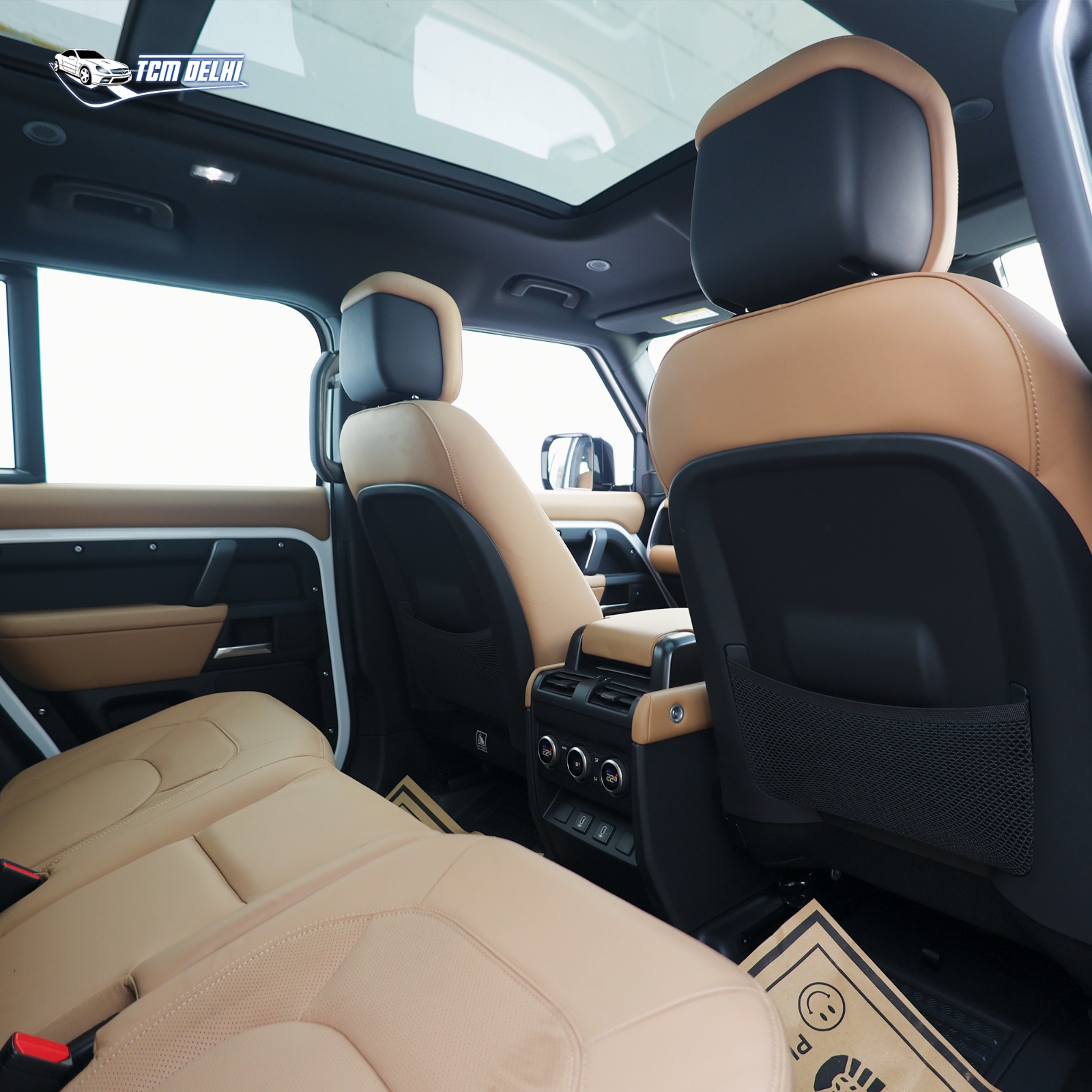 LAND ROVER DEFENDER PS300 XDYNAMIC HSE