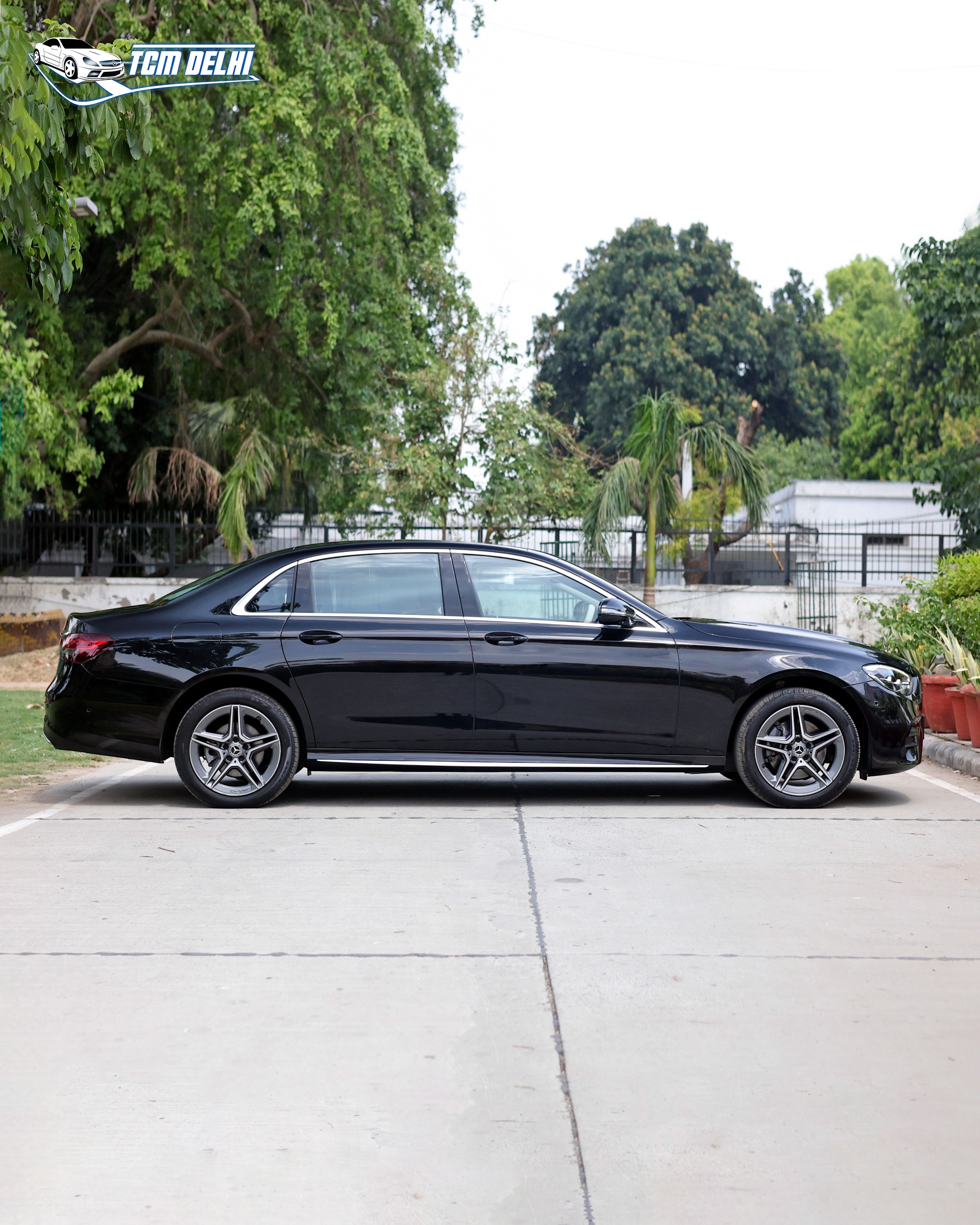 MERCEDES BENZ E200