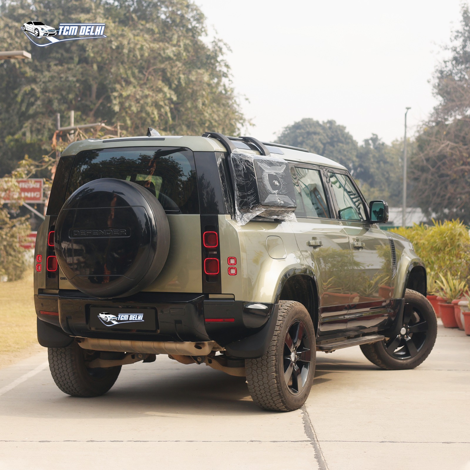 LAND ROVER DEFENDER 2.0 HSE 110PS