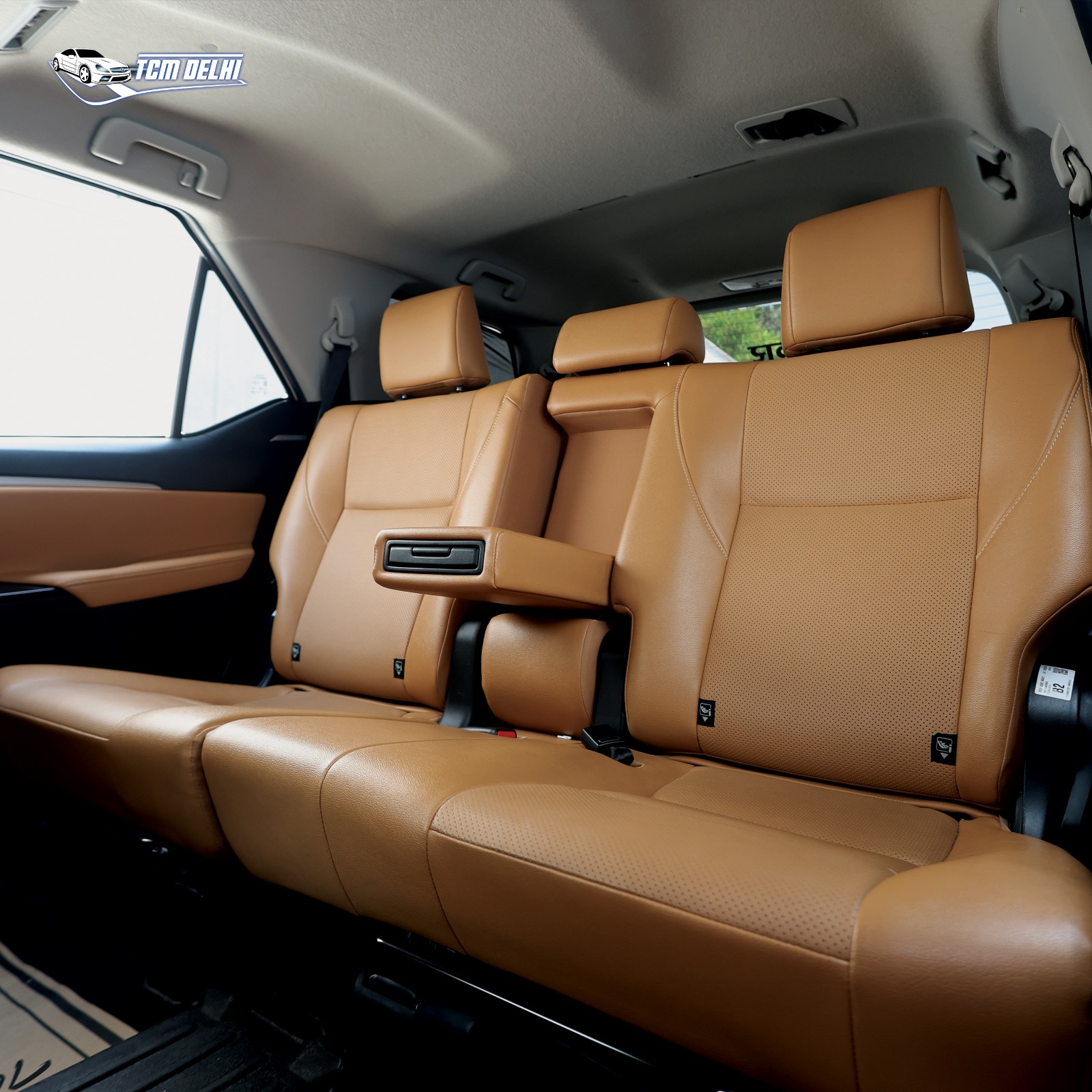 TOYOTA FORTUNER 4X4 AT