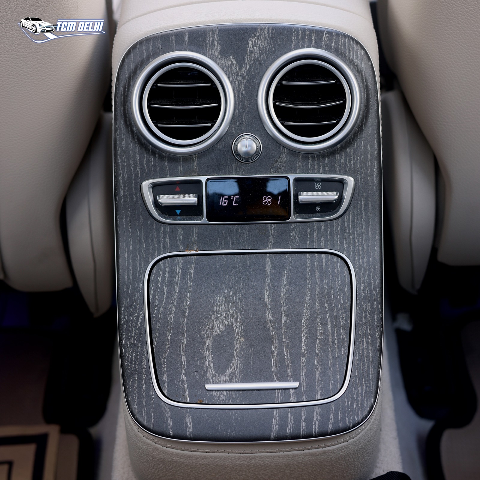 MERCEDES BENZ E200