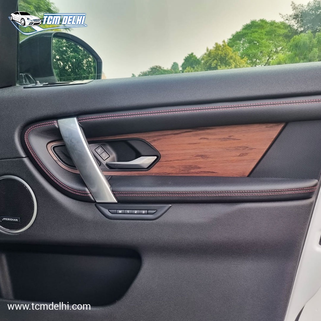 LAND ROVER DISCOVERY SPORTS R-DYNAMIC SE 2.0