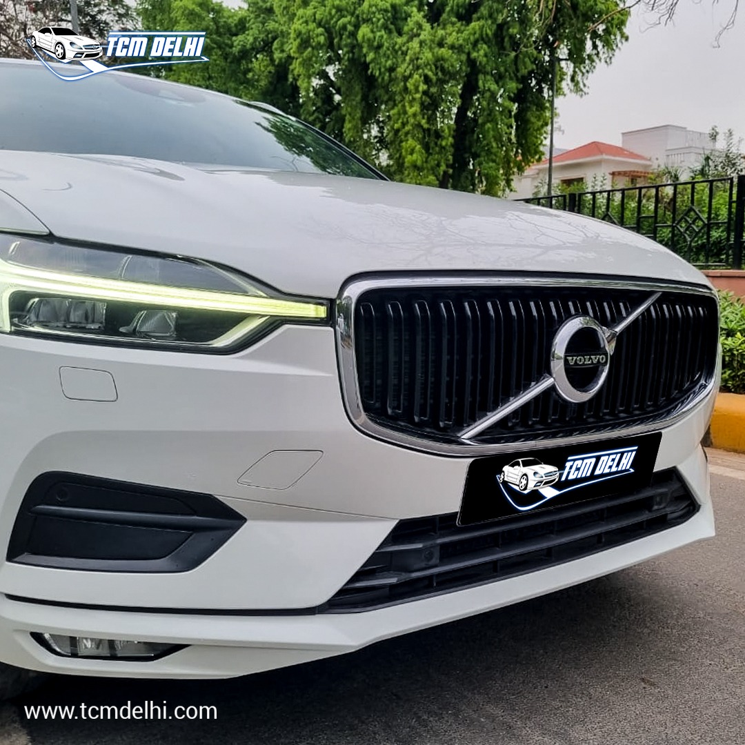 VOLVO XC60 D4 MOMENTUM
