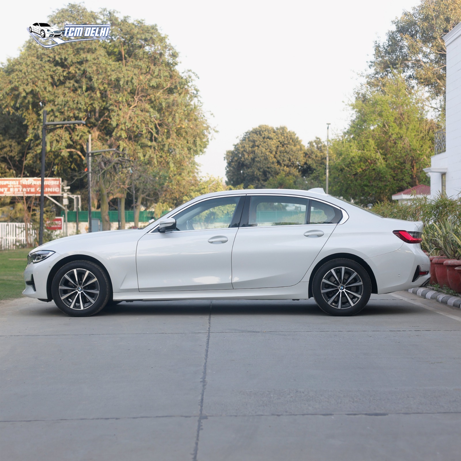 BMW 330li LUXURY LINE