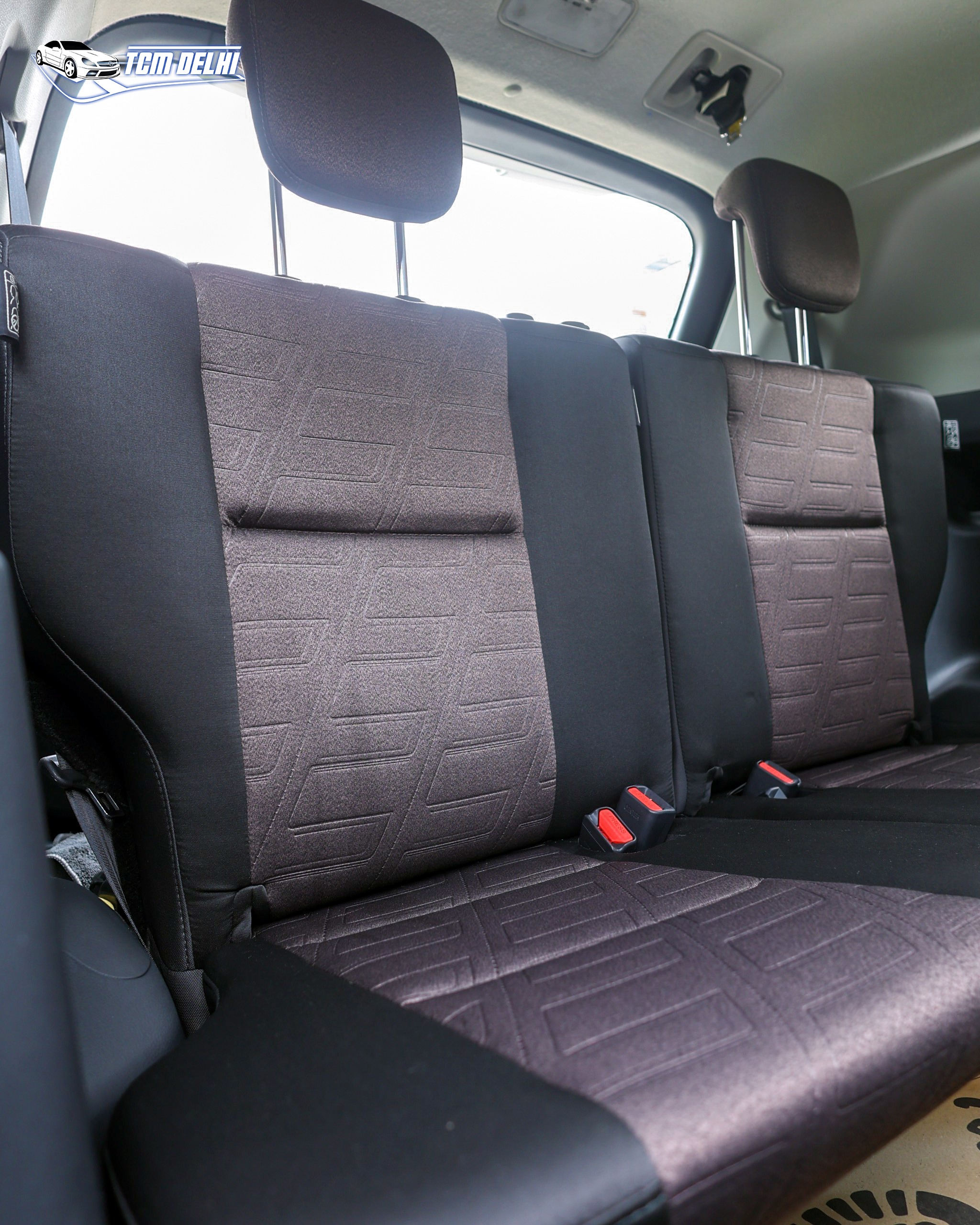 TOYOTA INNOVA HYCROSS VX(O)