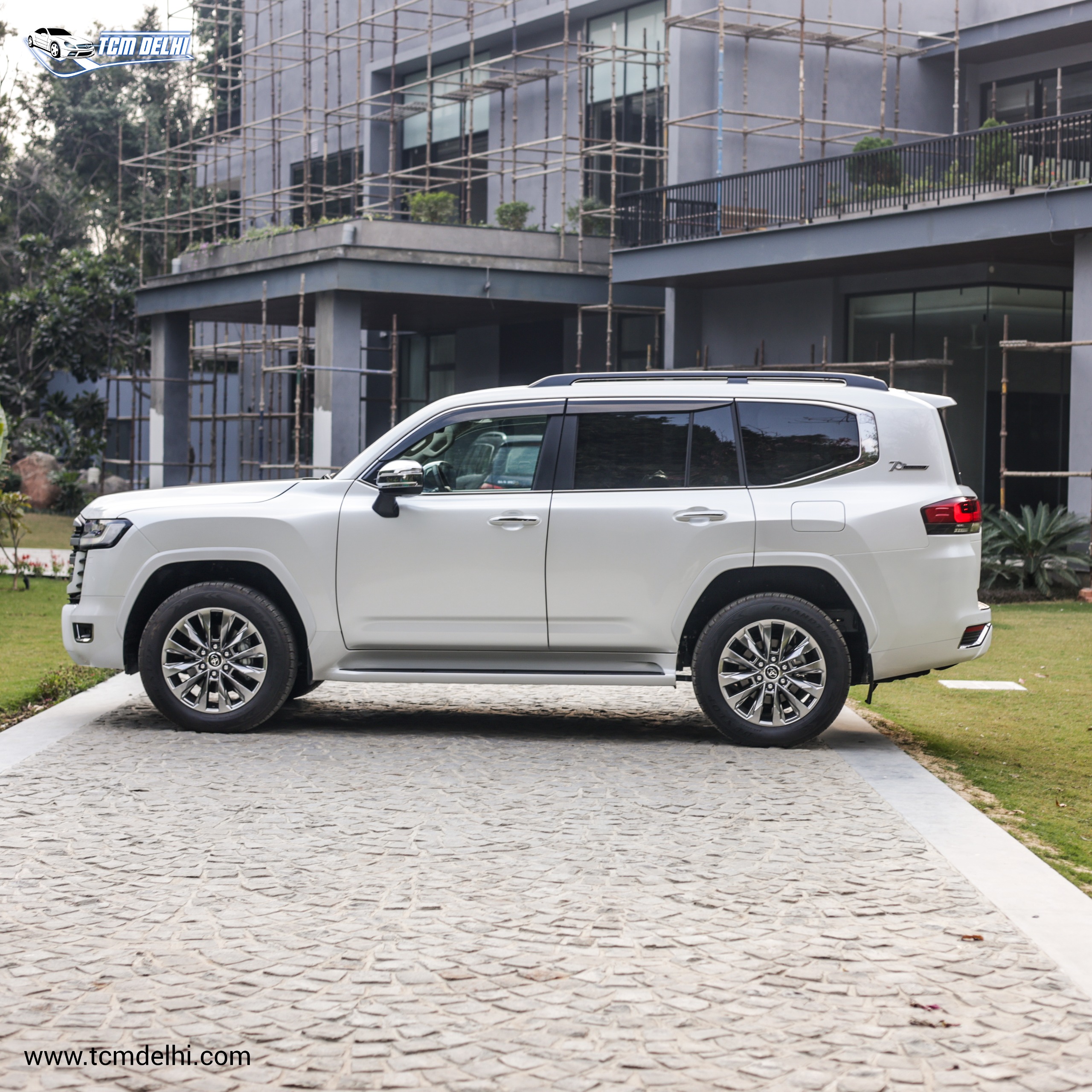 TOYOTA LAND CRUISER LC300 ZX