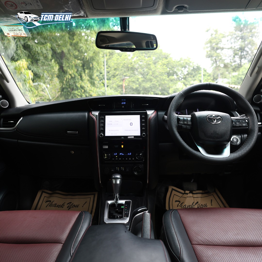 TOYOTA FORTUNER LEGENDER 4X4 AT