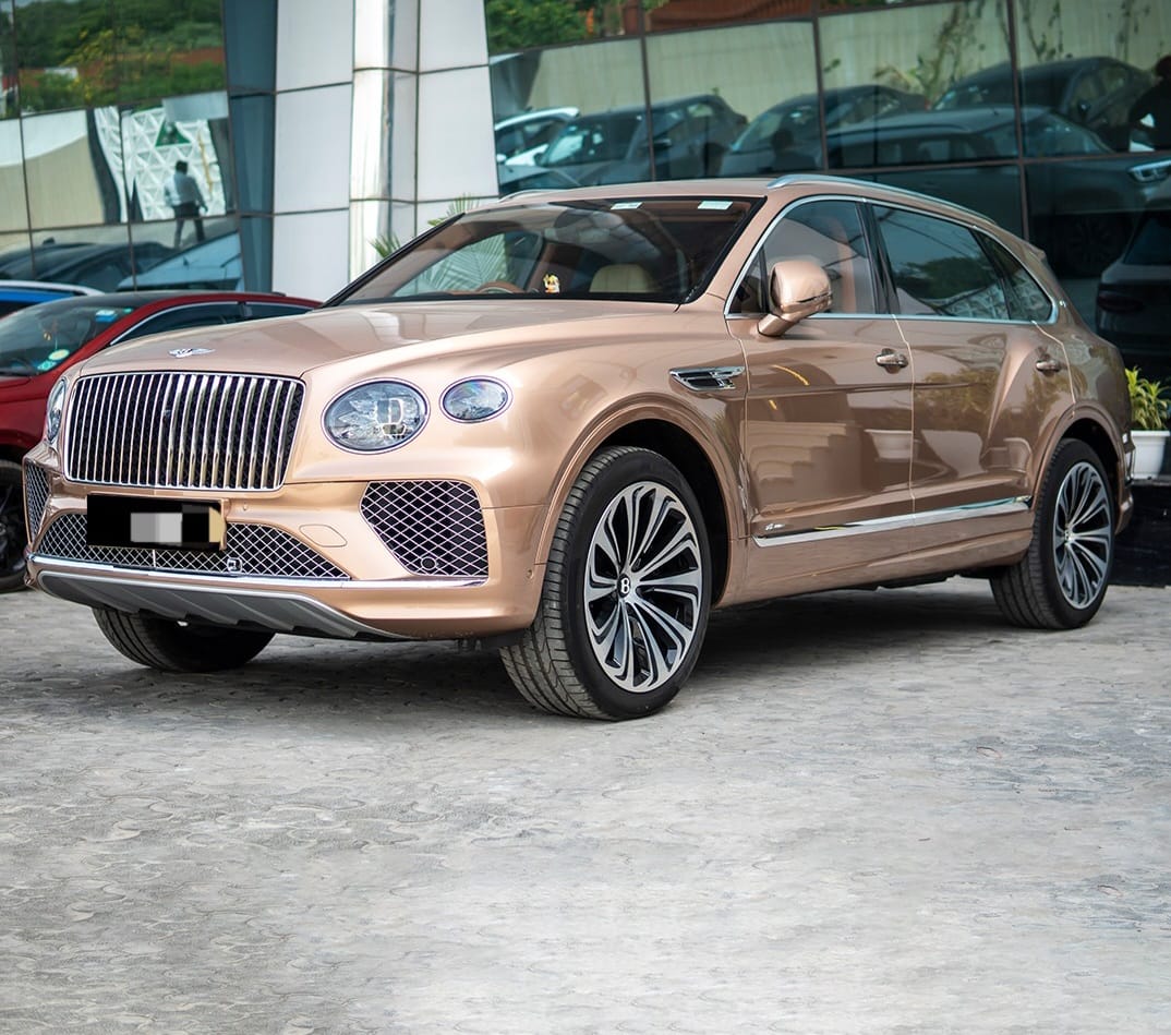 BENTLY BENTAYGA EWB AZURE FIRST EDITION