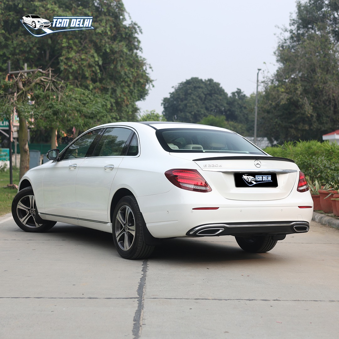 MERCEDES BENZ E220d EXCLUSIVE