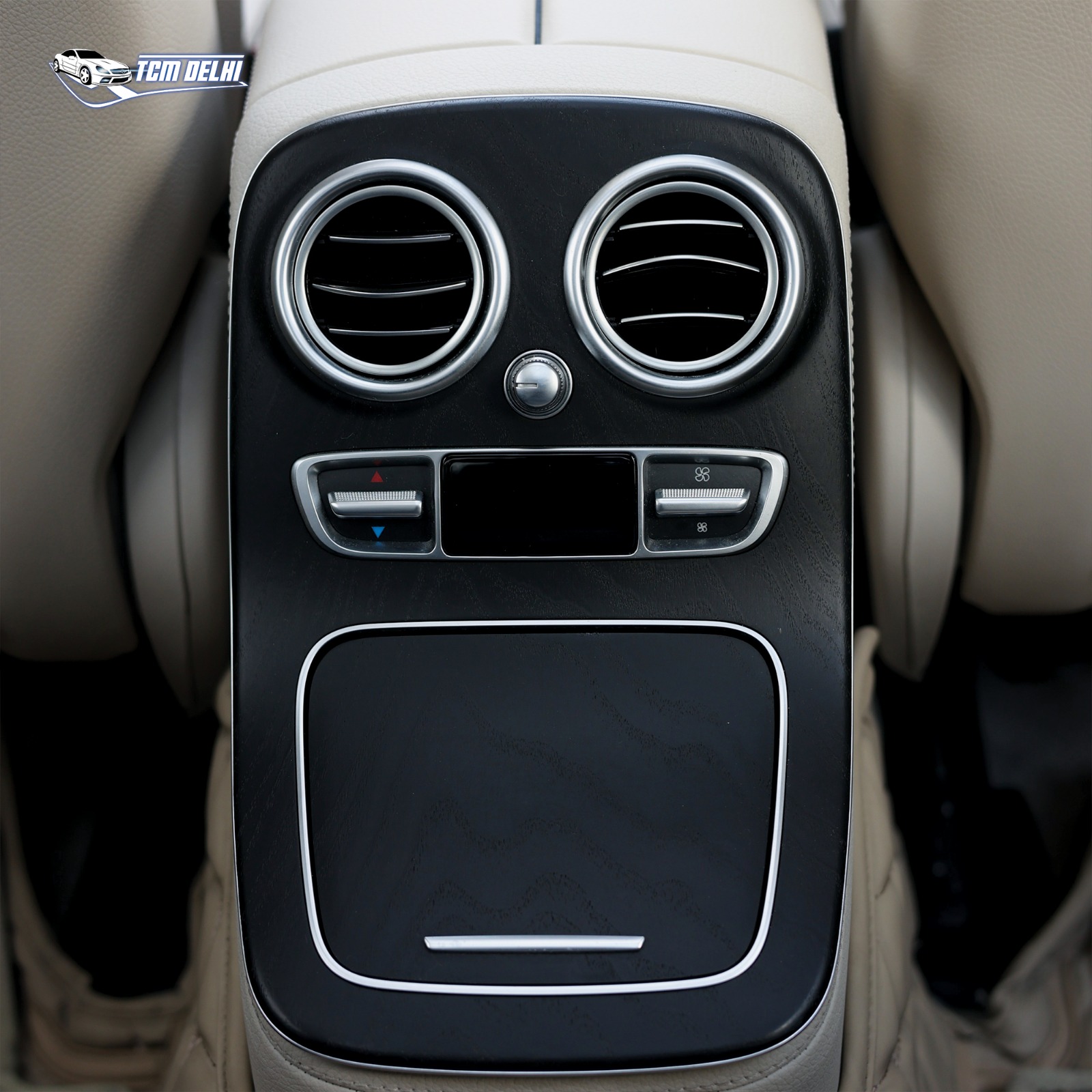 MERCEDES BENZ E200
