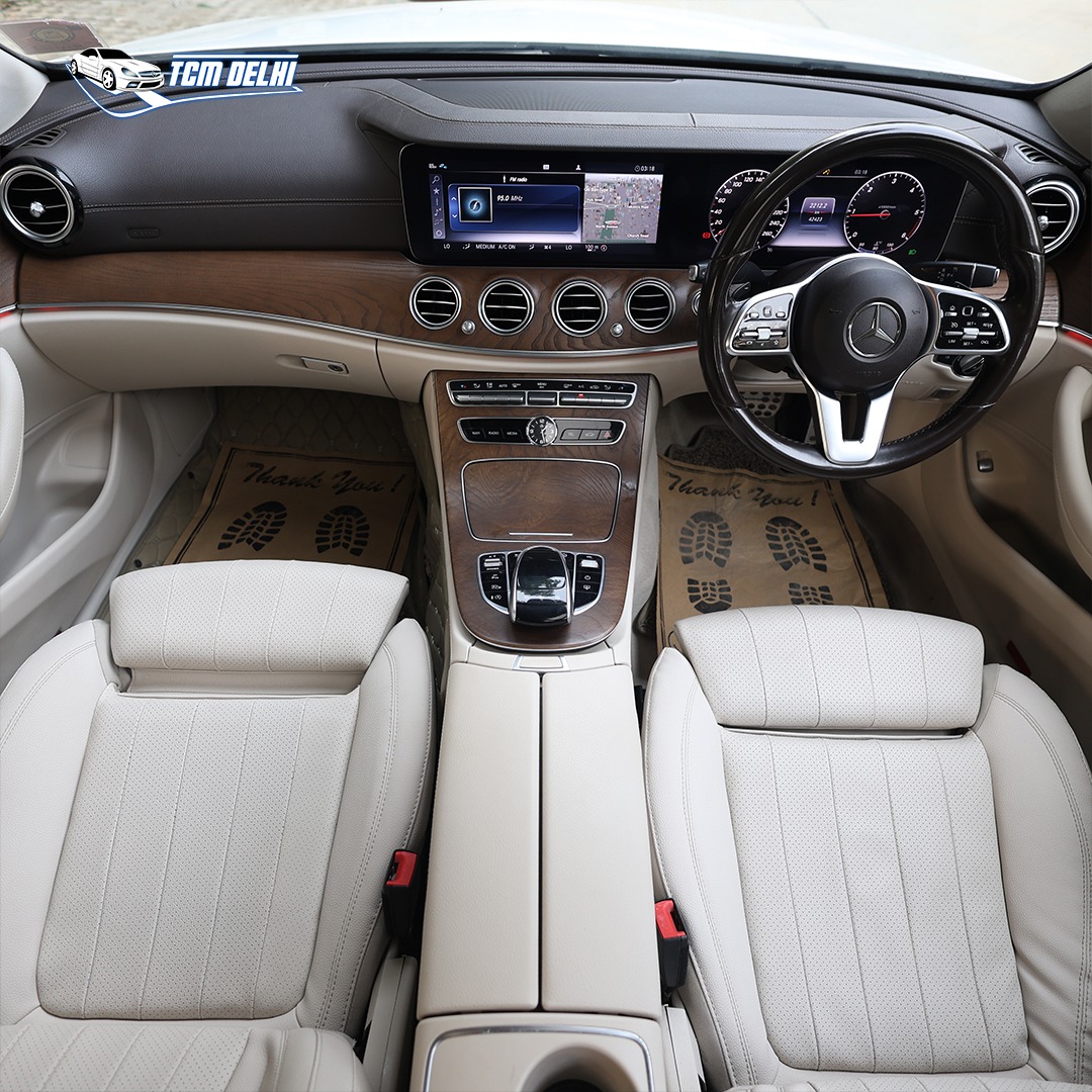 MERCEDES BENZ E220d EXCLUSIVE