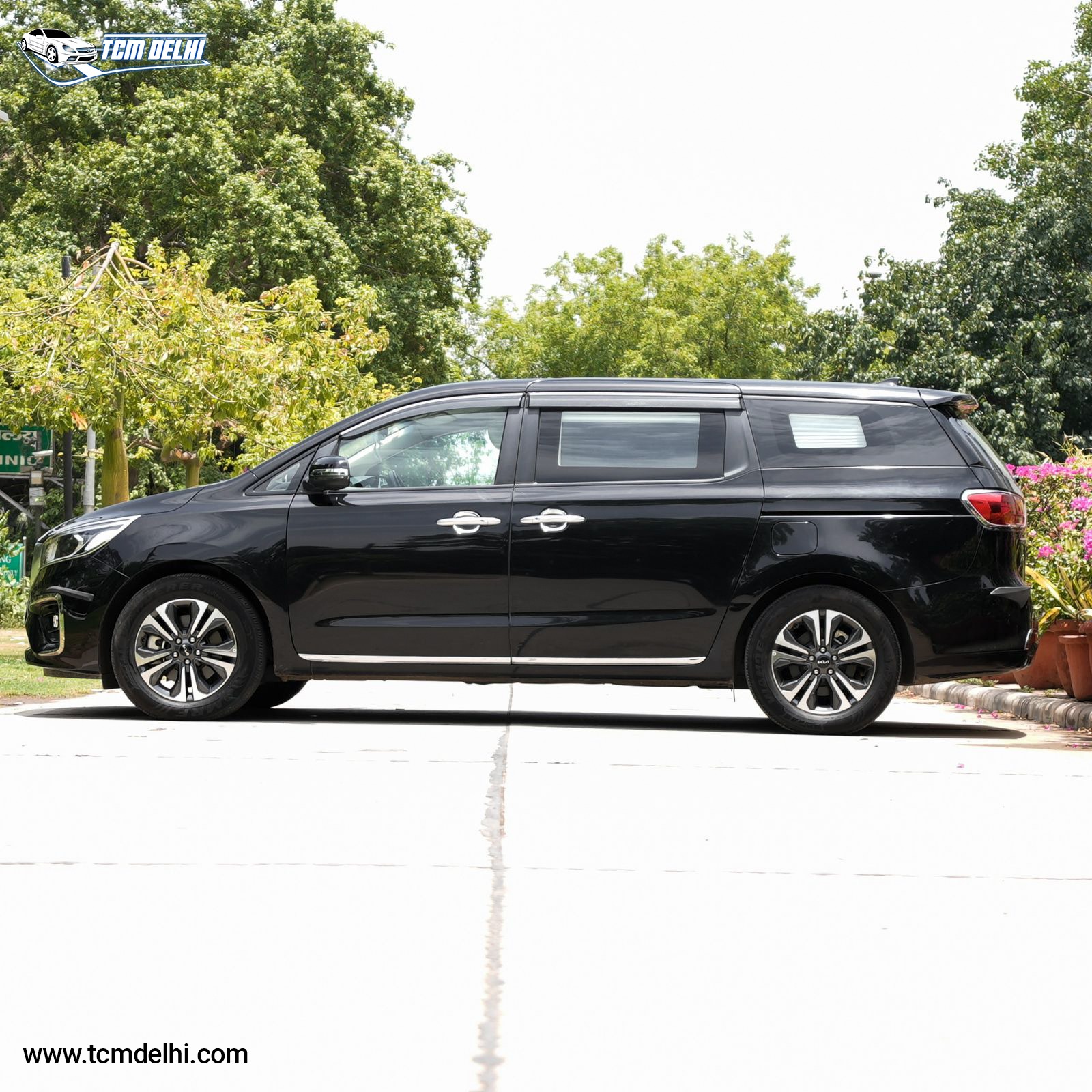 KIA CARNIVAL LIMOSINE+