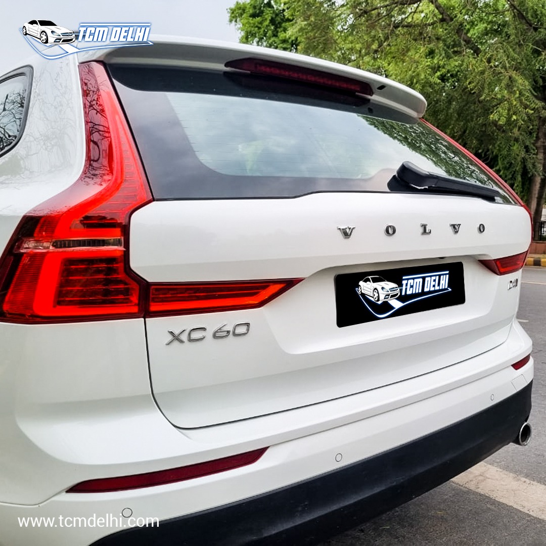 VOLVO XC60 D4 MOMENTUM