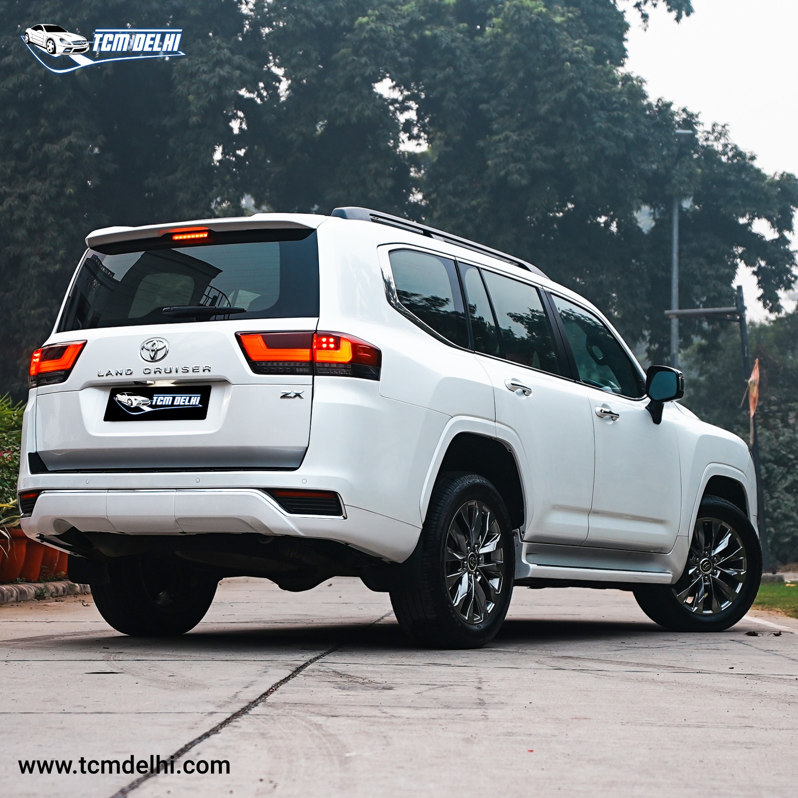 TOYOTA LAND CRUISER ZX