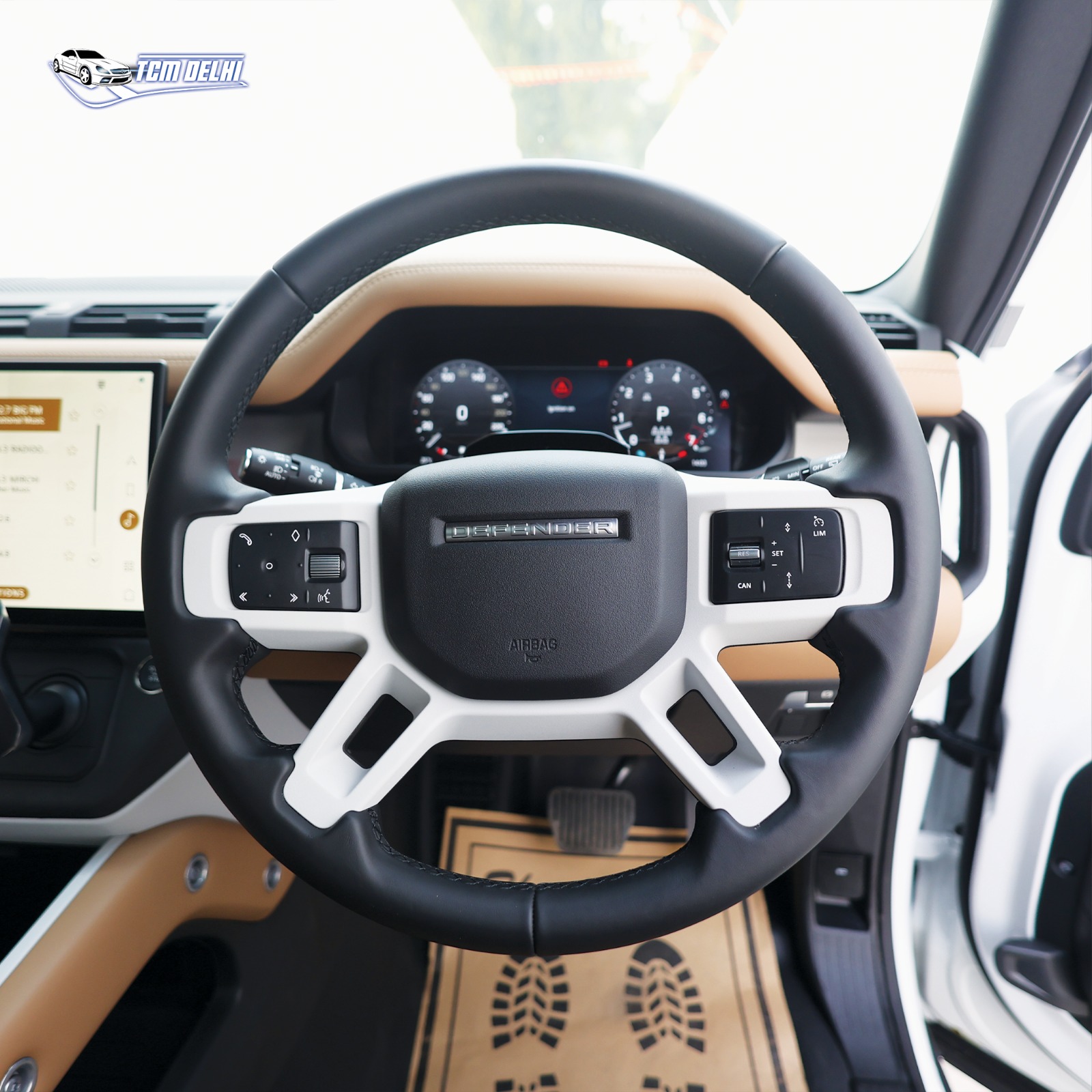 LAND ROVER DEFENDER PS300 XDYNAMIC HSE