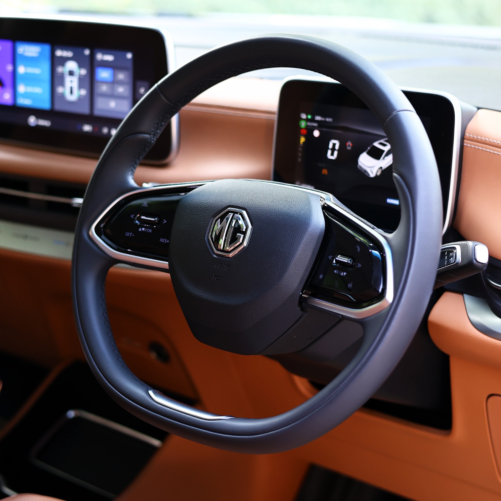MG M9 EV ELECTRIC