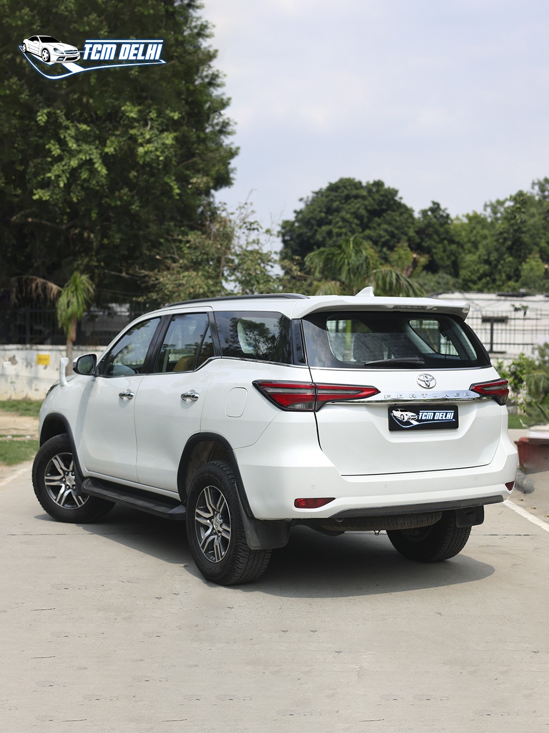TOYOTA FORTUNER 4X2 AUTOMATIC