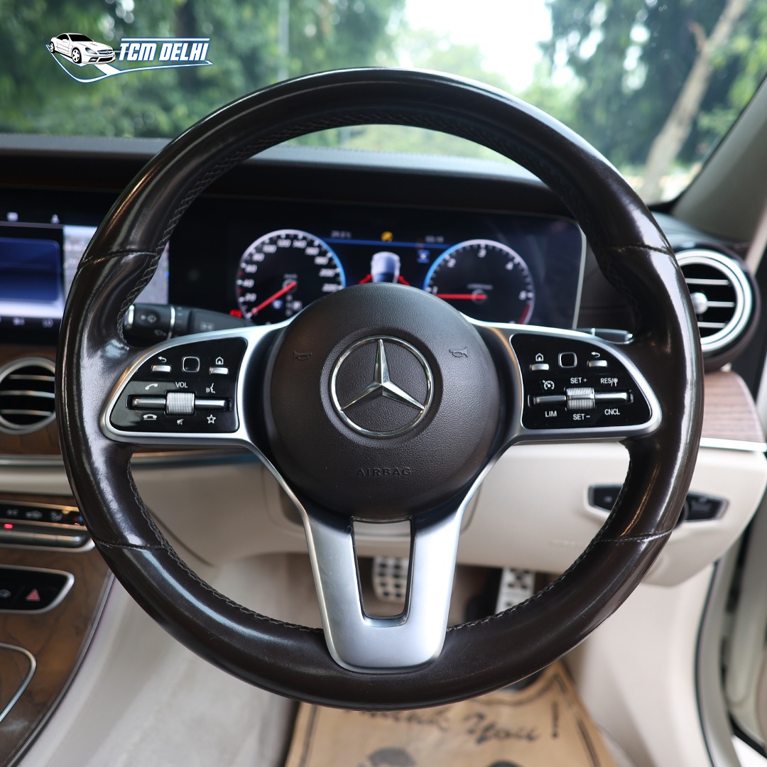 MERCEDES BENZ E220d EXCLUSIVE