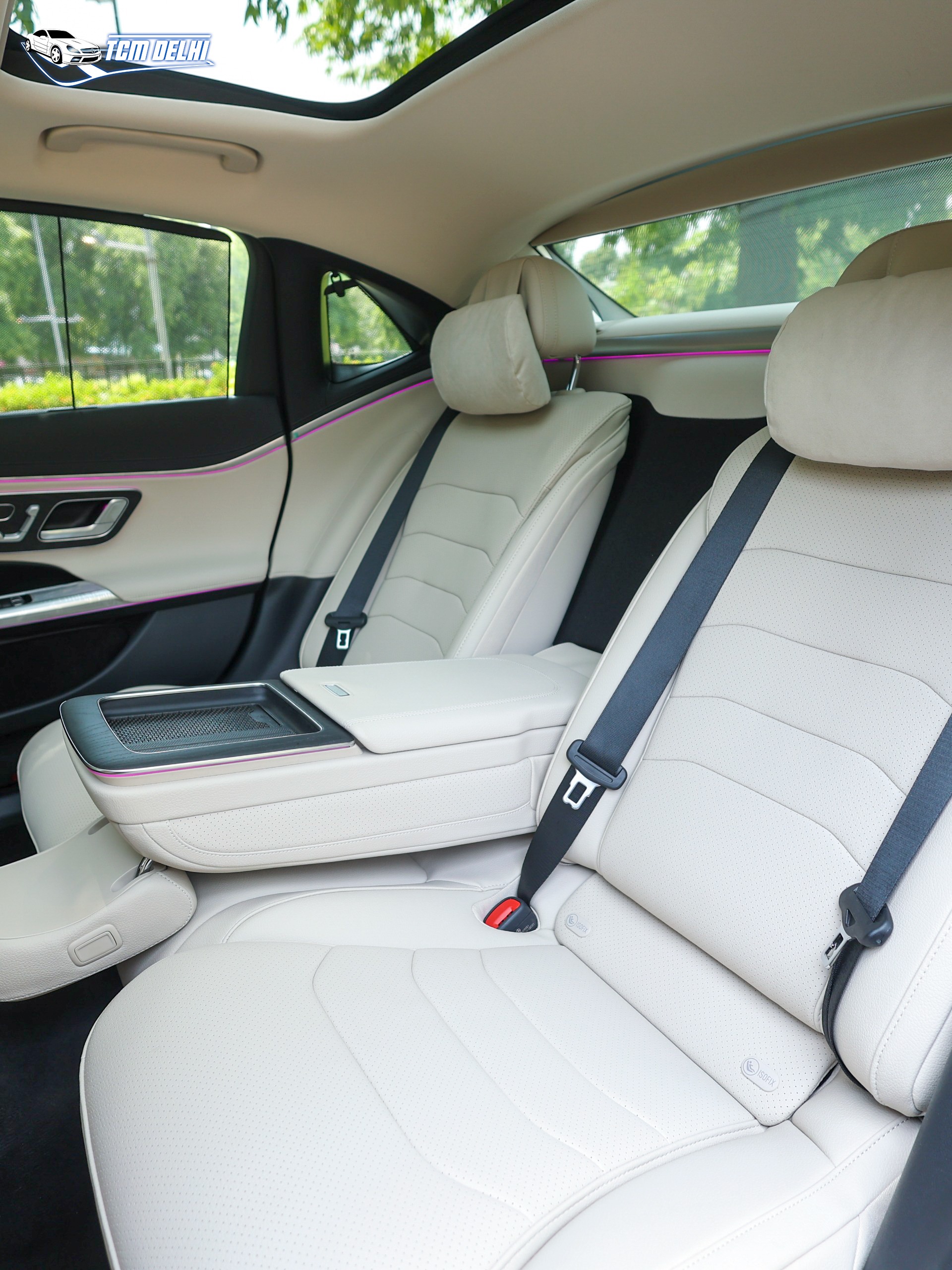 MERCEDES BENZ E200