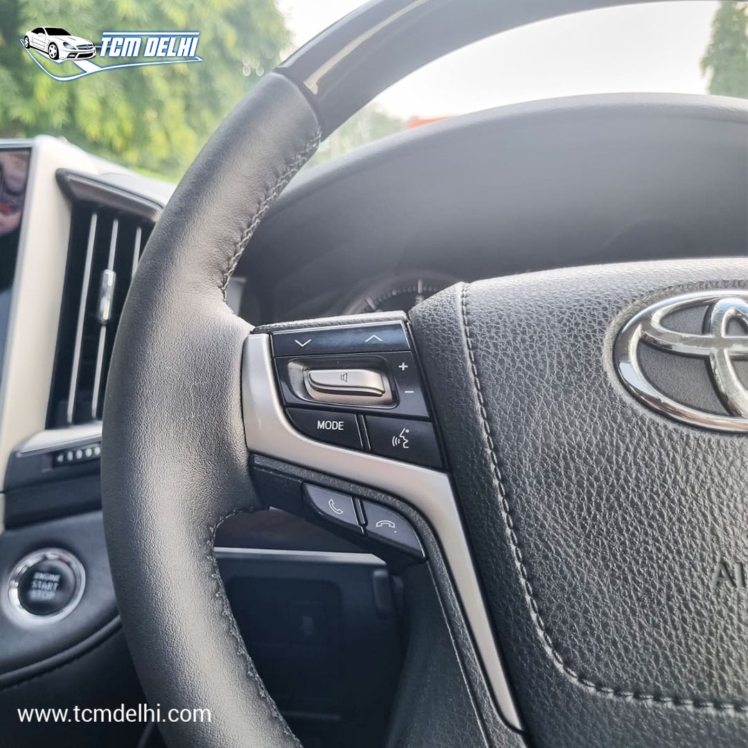 TOYOTA LAND CRUISER VX V8