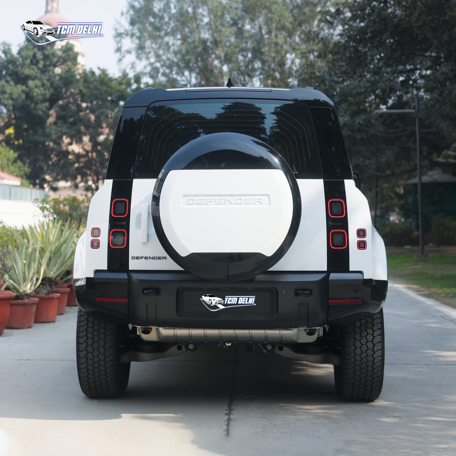 LAND ROVER DEFENDER PS300 XDYNAMIC HSE