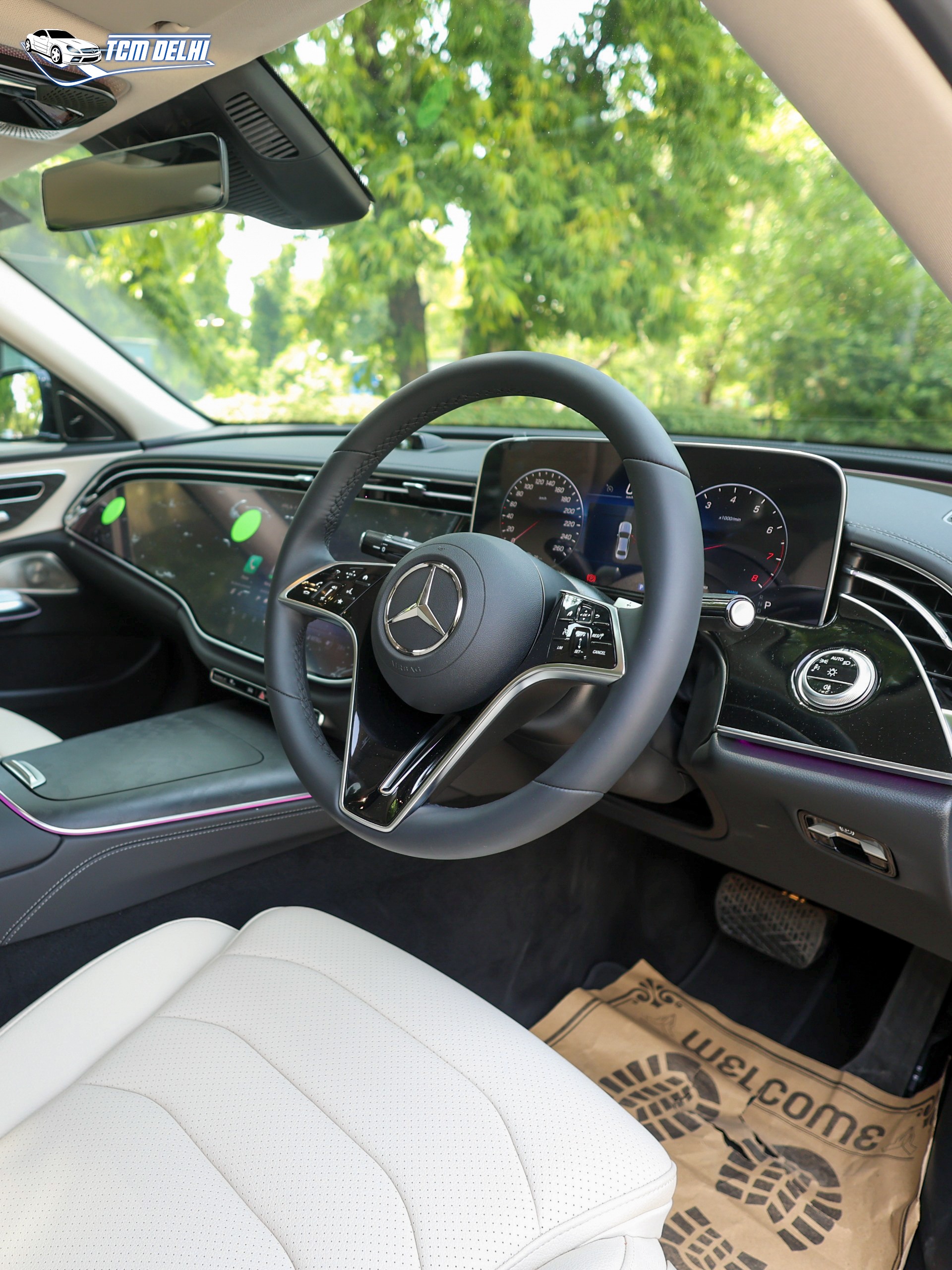MERCEDES BENZ E200
