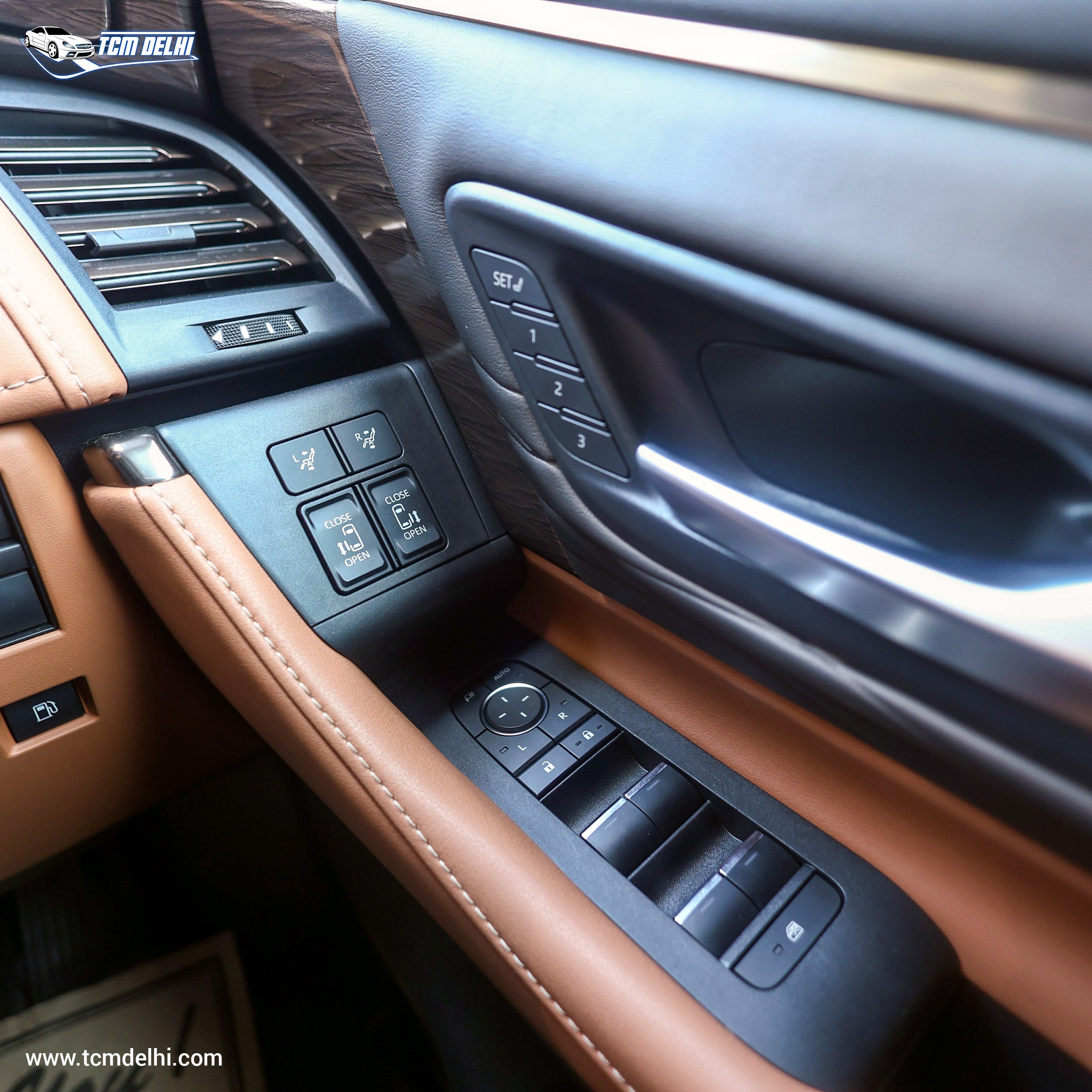 TOYOTA VELLFIRE EXECUTIVE LOUNGE