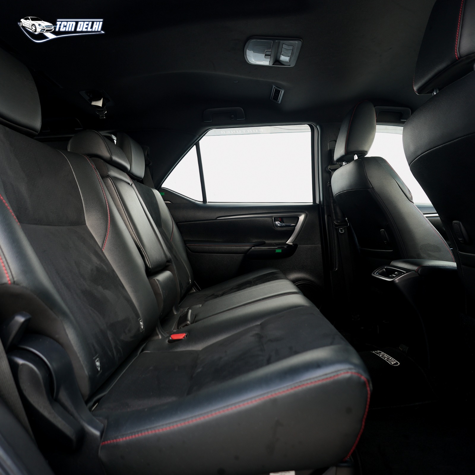 TOYOTA FORTUNER GR SPORT