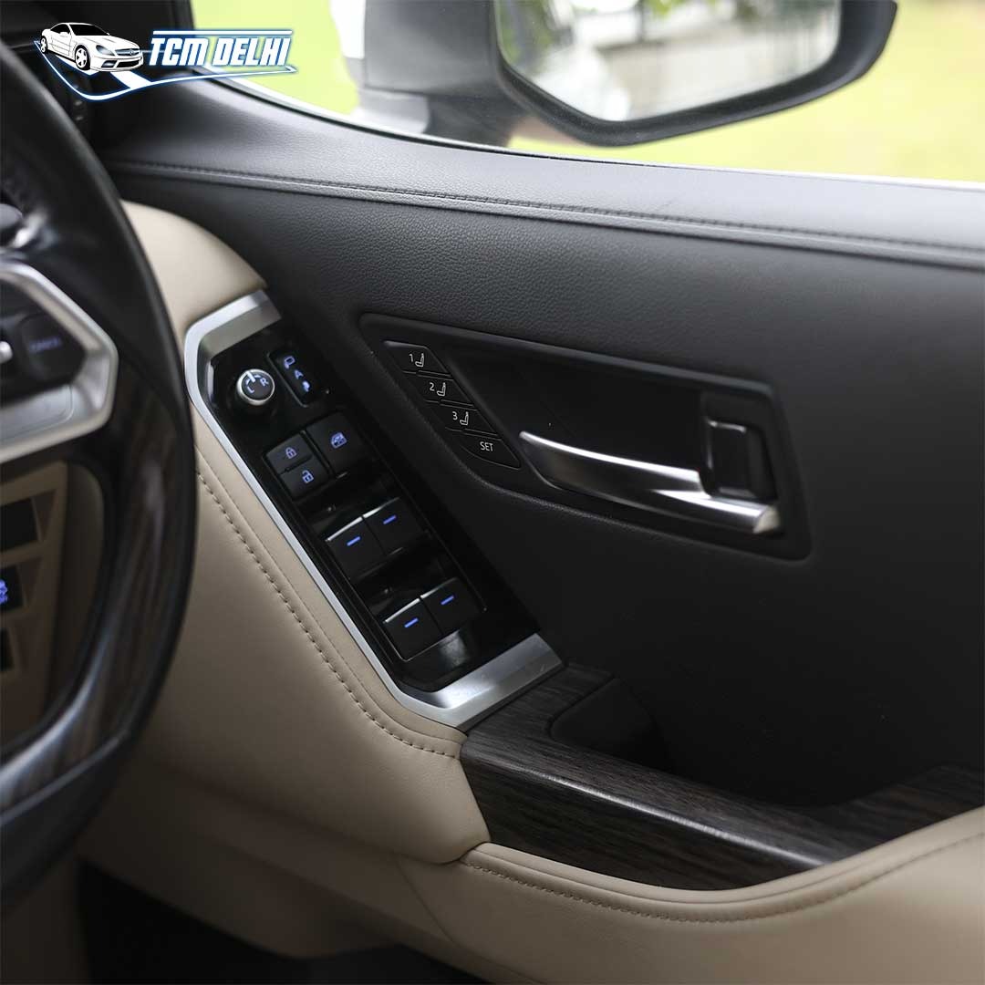 TOYOTA LAND CRUISER ZX300