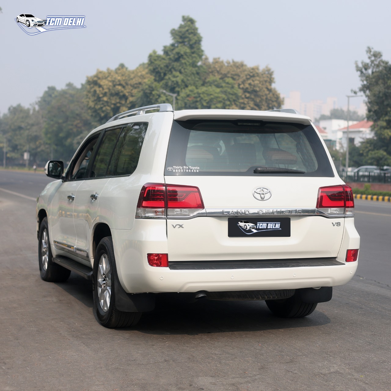 TOYOTA LAND CRUISER VX200