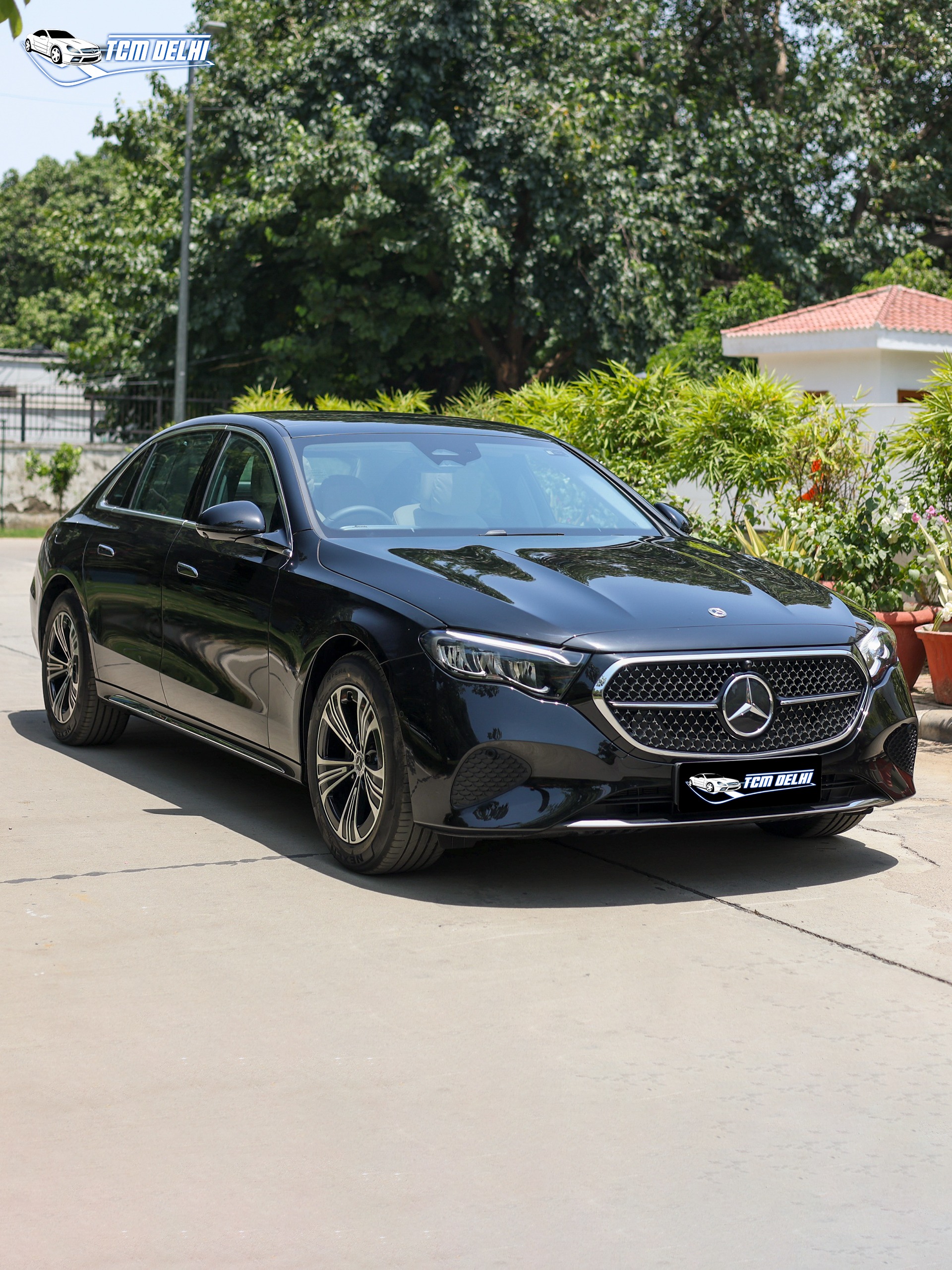 MERCEDES BENZ E200