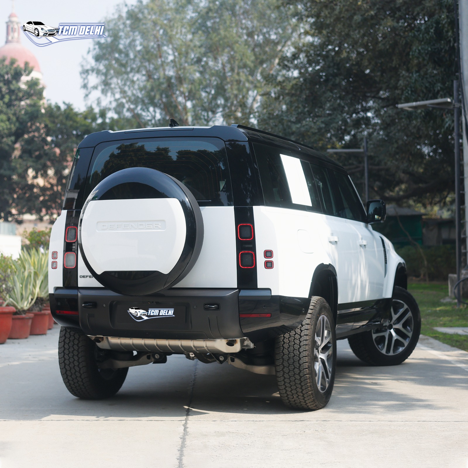 LAND ROVER DEFENDER PS300 XDYNAMIC HSE