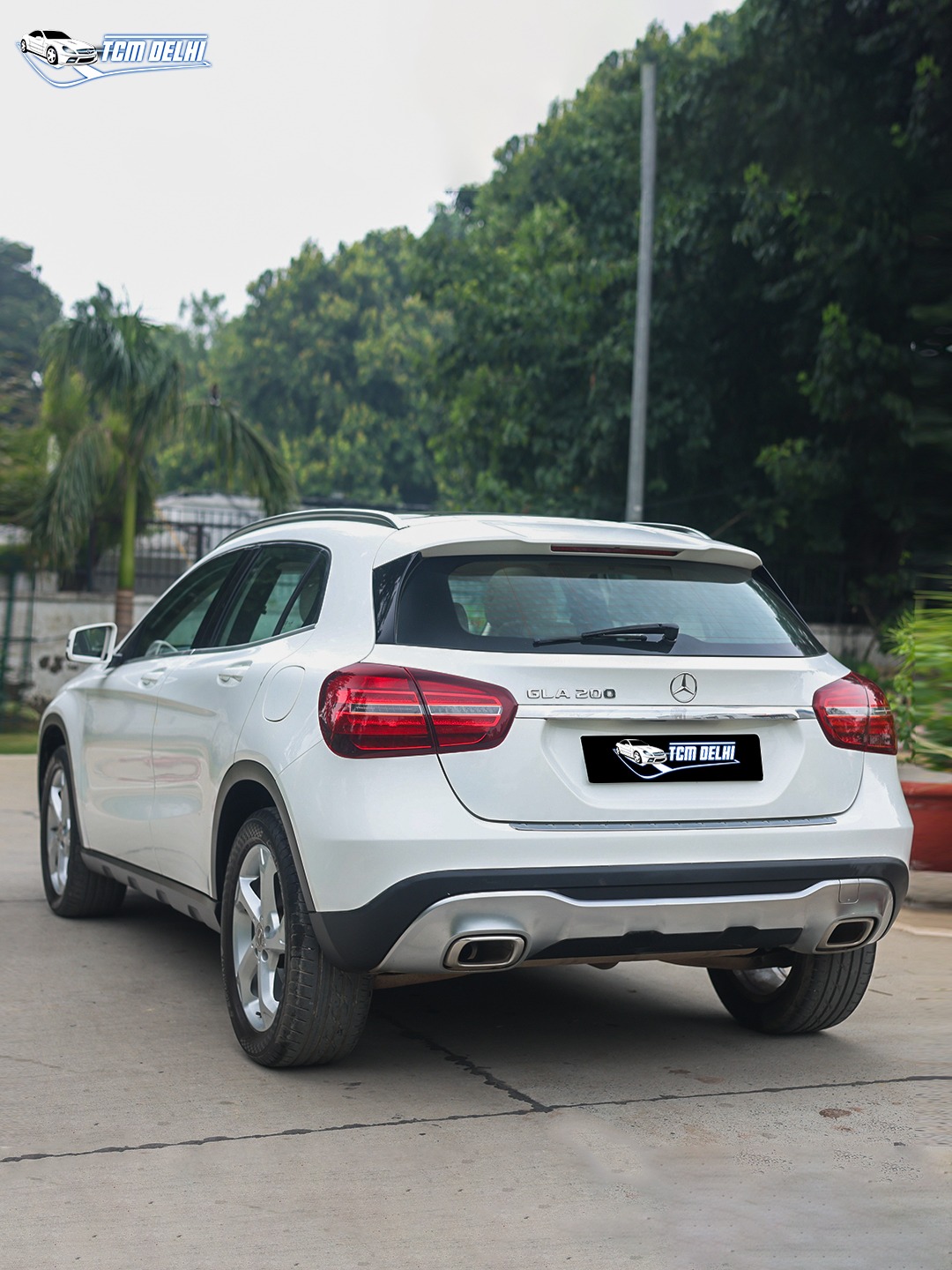 MERCEDES BENZ GLA200