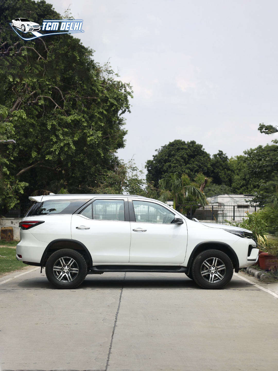 TOYOTA FORTUNER 4X2 AUTOMATIC