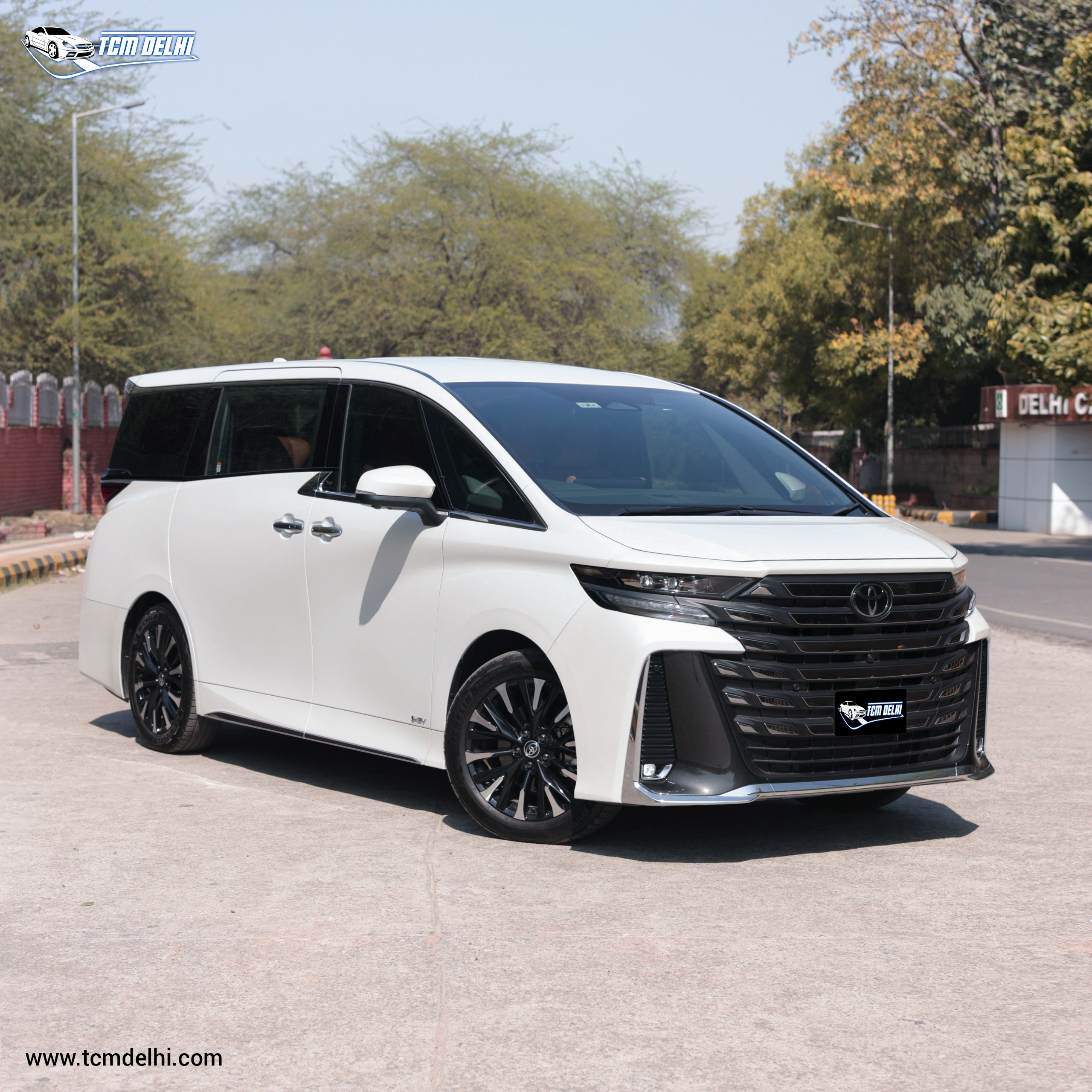 TOYOTA VELLFIRE EXECUTIVE LOUNGE